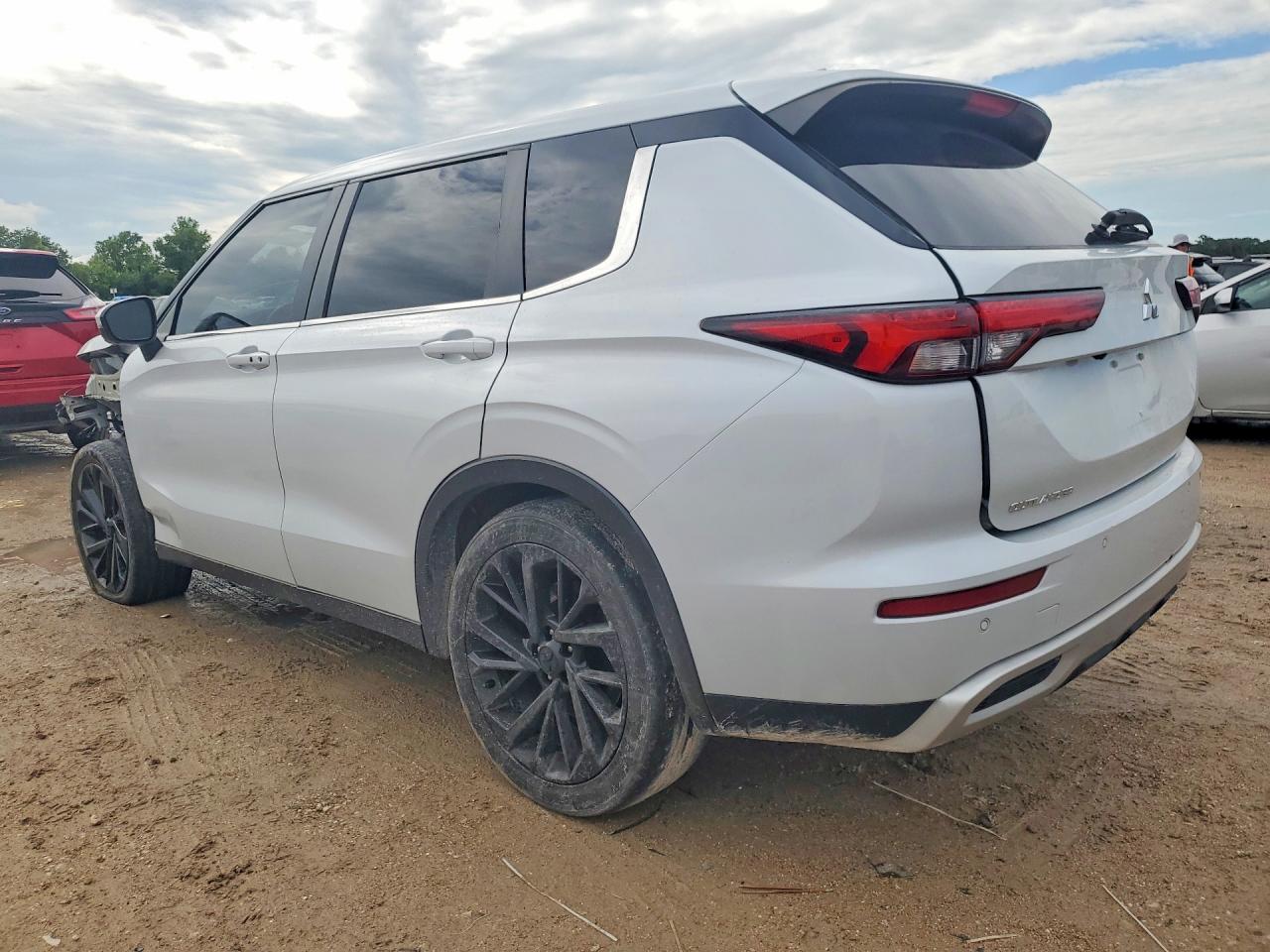 2024 Mitsubishi Outlander Se White vin: JA4J3VA80RZ004680