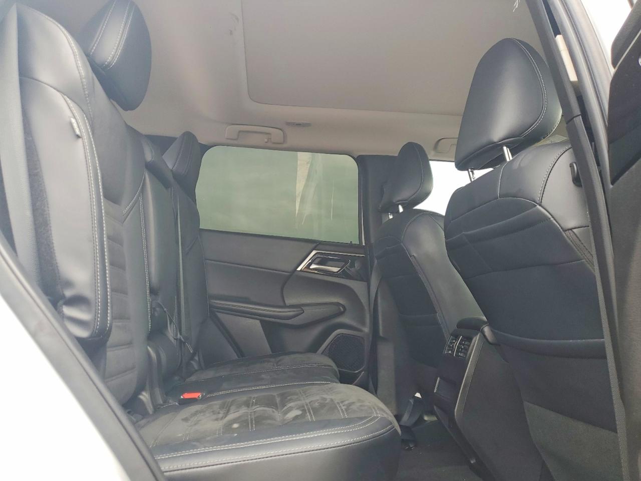2024 Mitsubishi Outlander Se White vin: JA4J3VA80RZ004680
