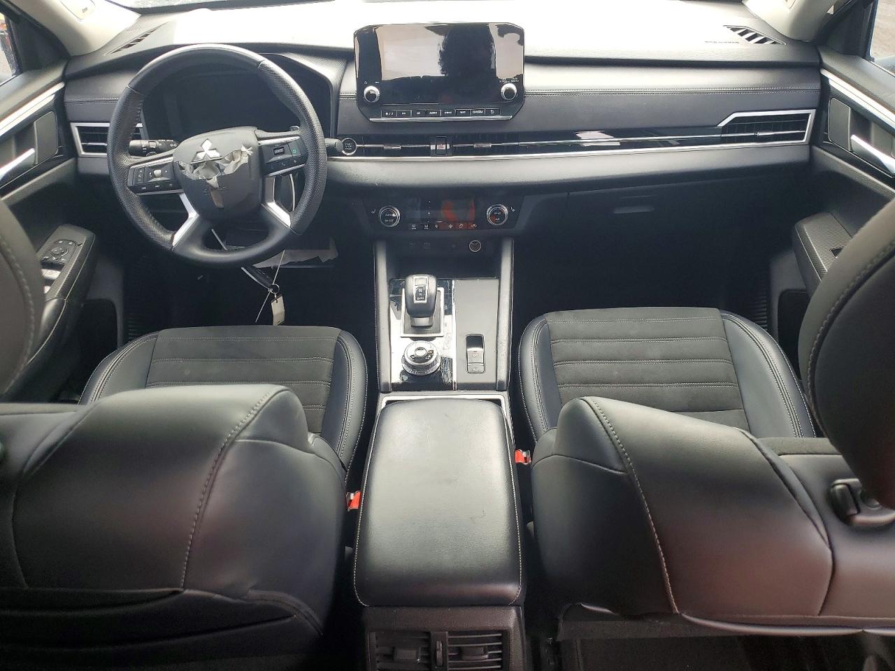 2024 Mitsubishi Outlander Se White vin: JA4J3VA80RZ004680