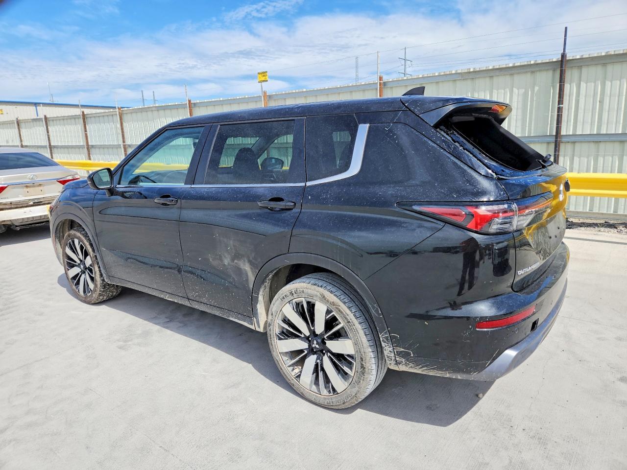 2025 Mitsubishi Outlander Se Black vin: JA4J3VA81SZ020893