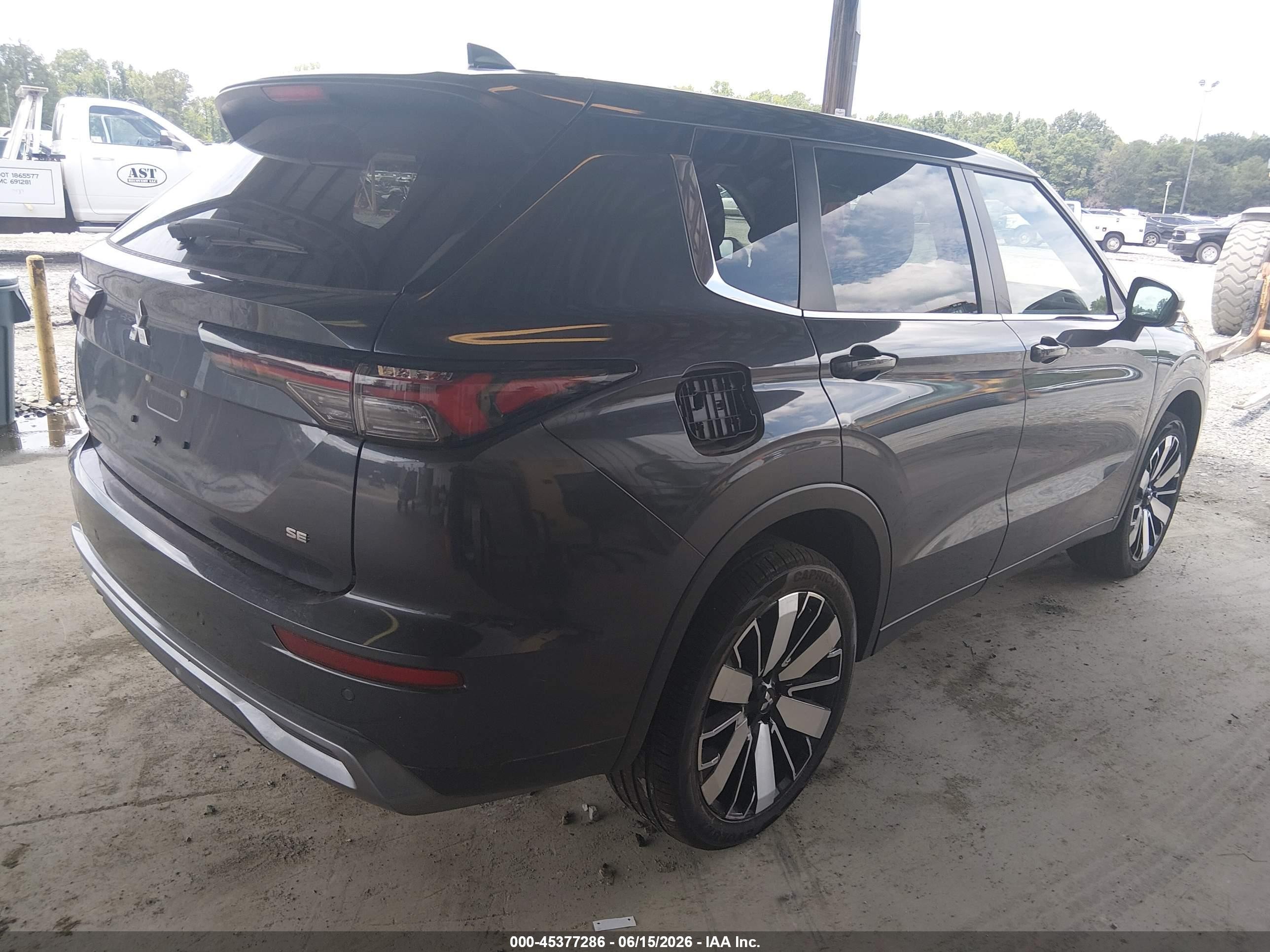 2025 Mitsubishi Outlander Se 2.5 2wd Gray vin: JA4J3VA81SZ026984