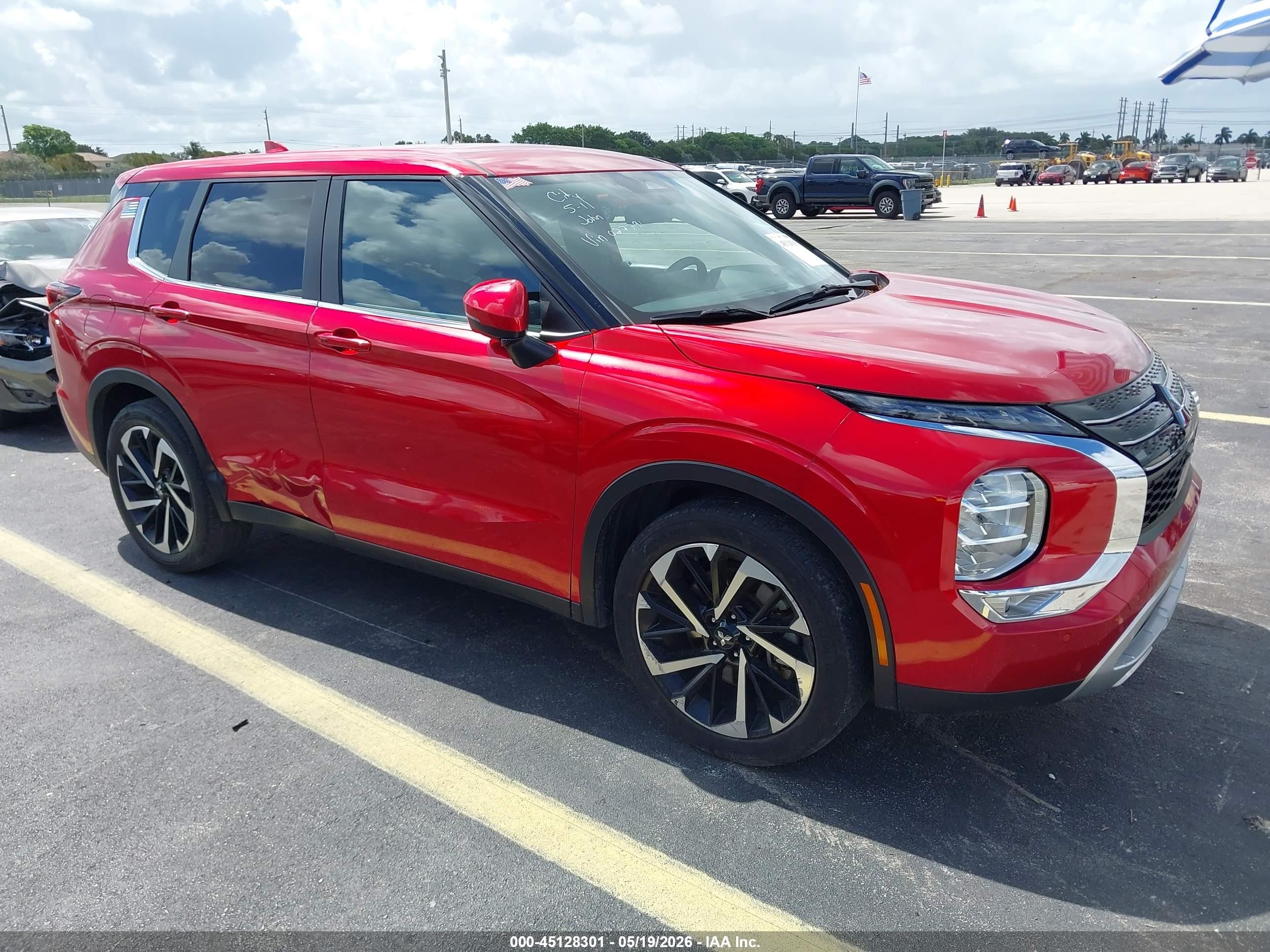2024 Mitsubishi Outlander Se 2.5 2wd Red vin: JA4J3VA82RZ027796