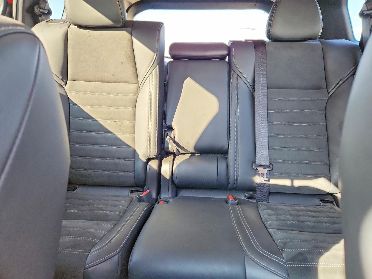 2025 Mitsubishi Outlander Se Red vin: JA4J3VA82SZ035807