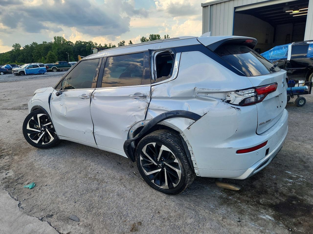 2023 Mitsubishi Outlander Sel White vin: JA4J3VA83PZ026606