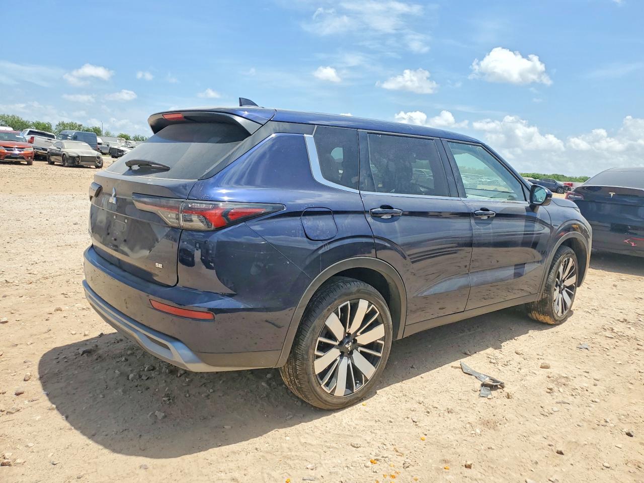 2025 Mitsubishi Outlander Se Blue vin: JA4J3VA85SZ053654
