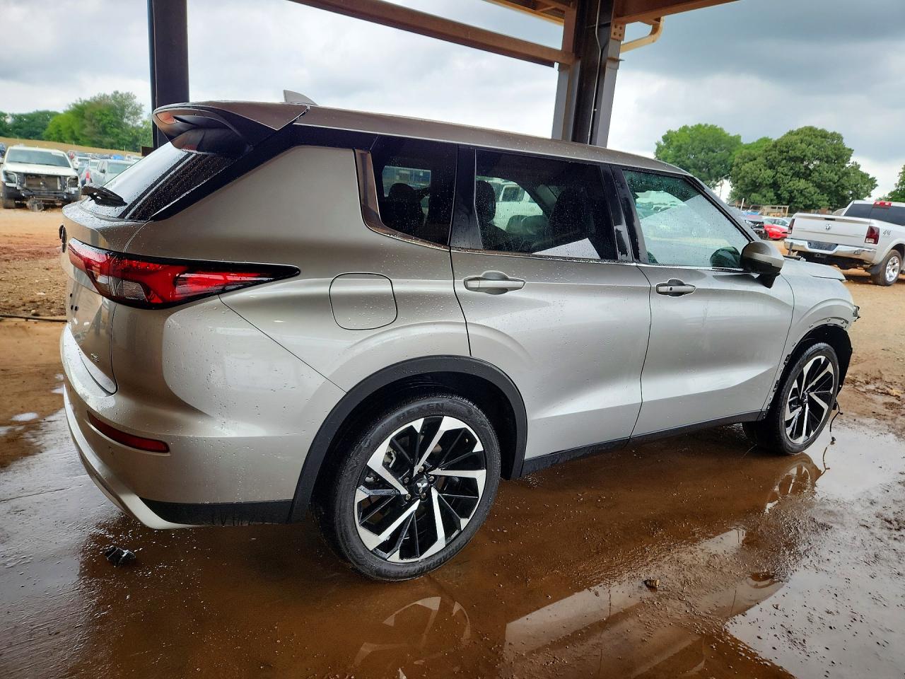 2024 Mitsubishi Outlander Se Silver vin: JA4J3VA8XRZ006128