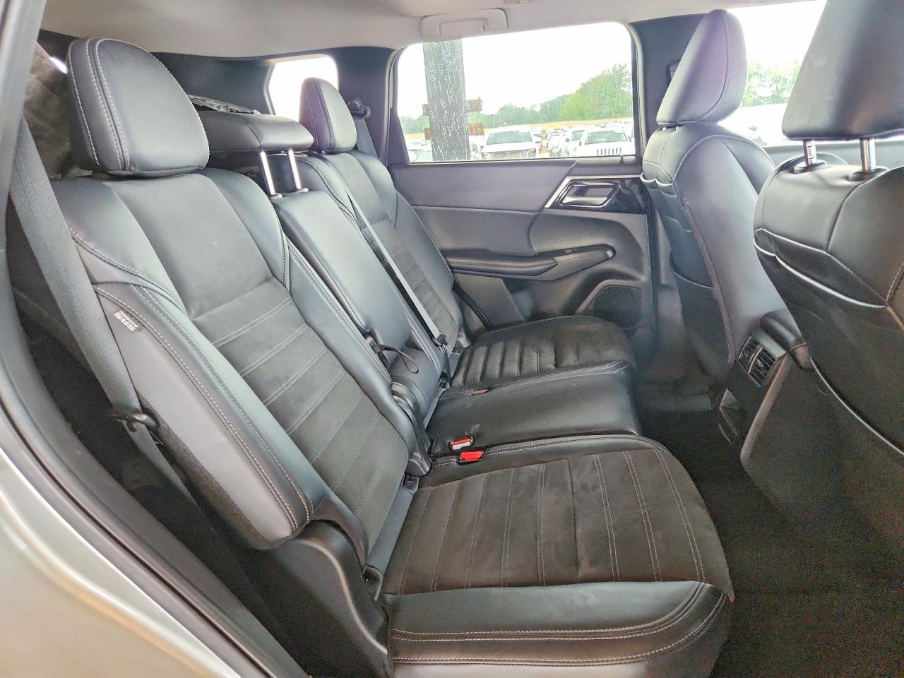 2024 Mitsubishi Outlander Se Silver vin: JA4J3VA8XRZ006128