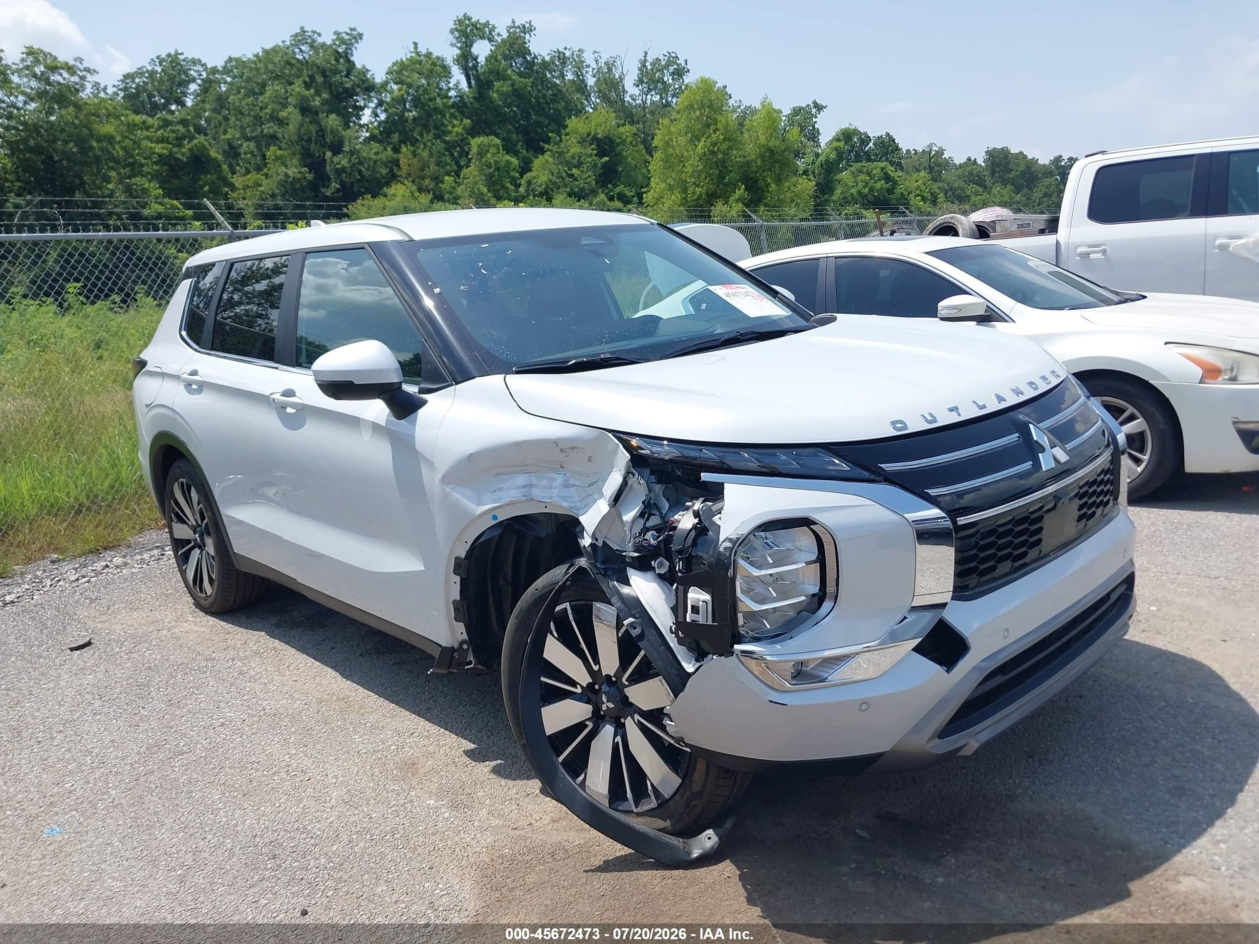 2026 Mitsubishi Outlander Le 2.5 2wd/se 2.5 2wd Белый vin: JA4J3VAB6TZ011264