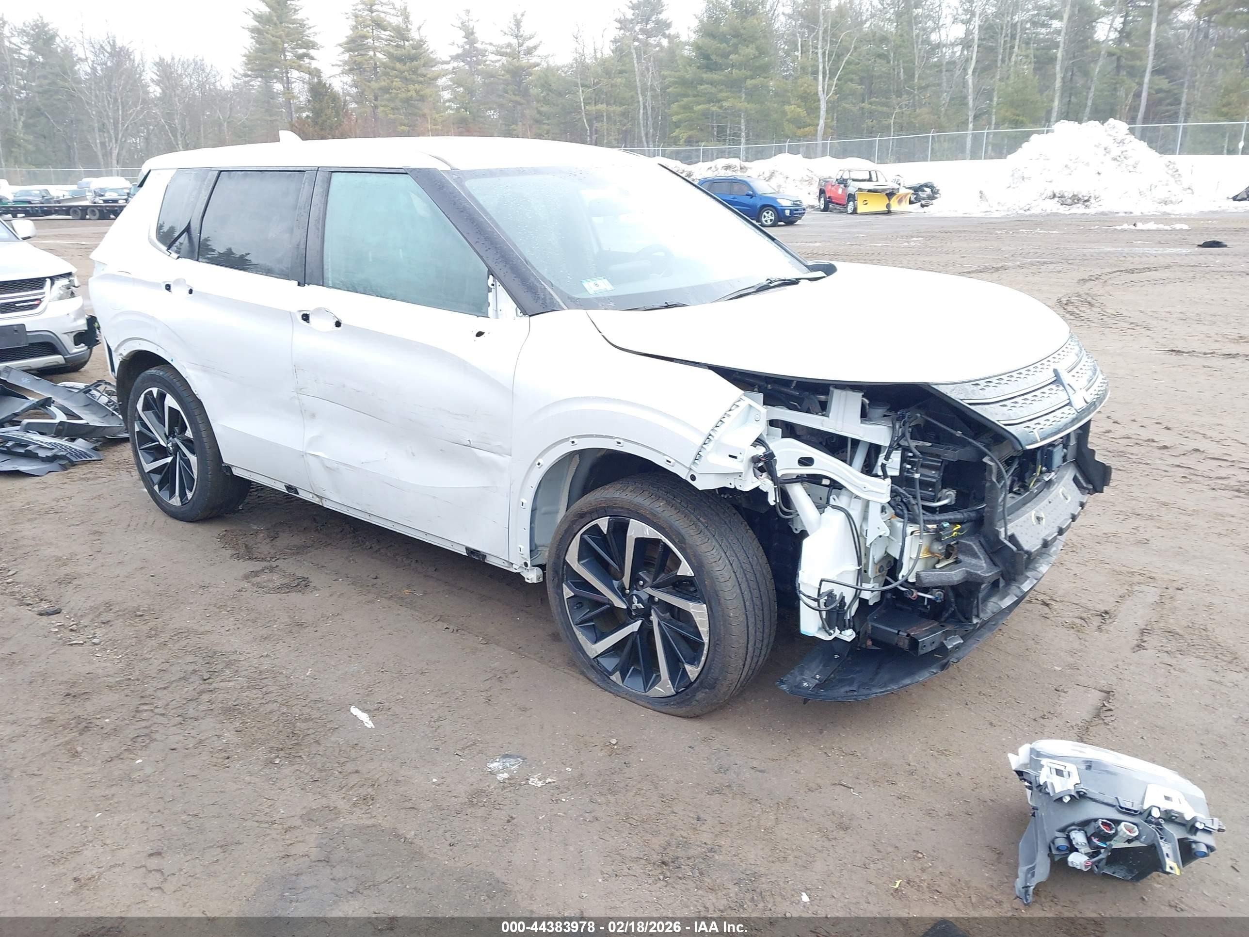 2022 Mitsubishi Outlander Es 2.5 S-awc White vin: JA4J4TA80NZ045693