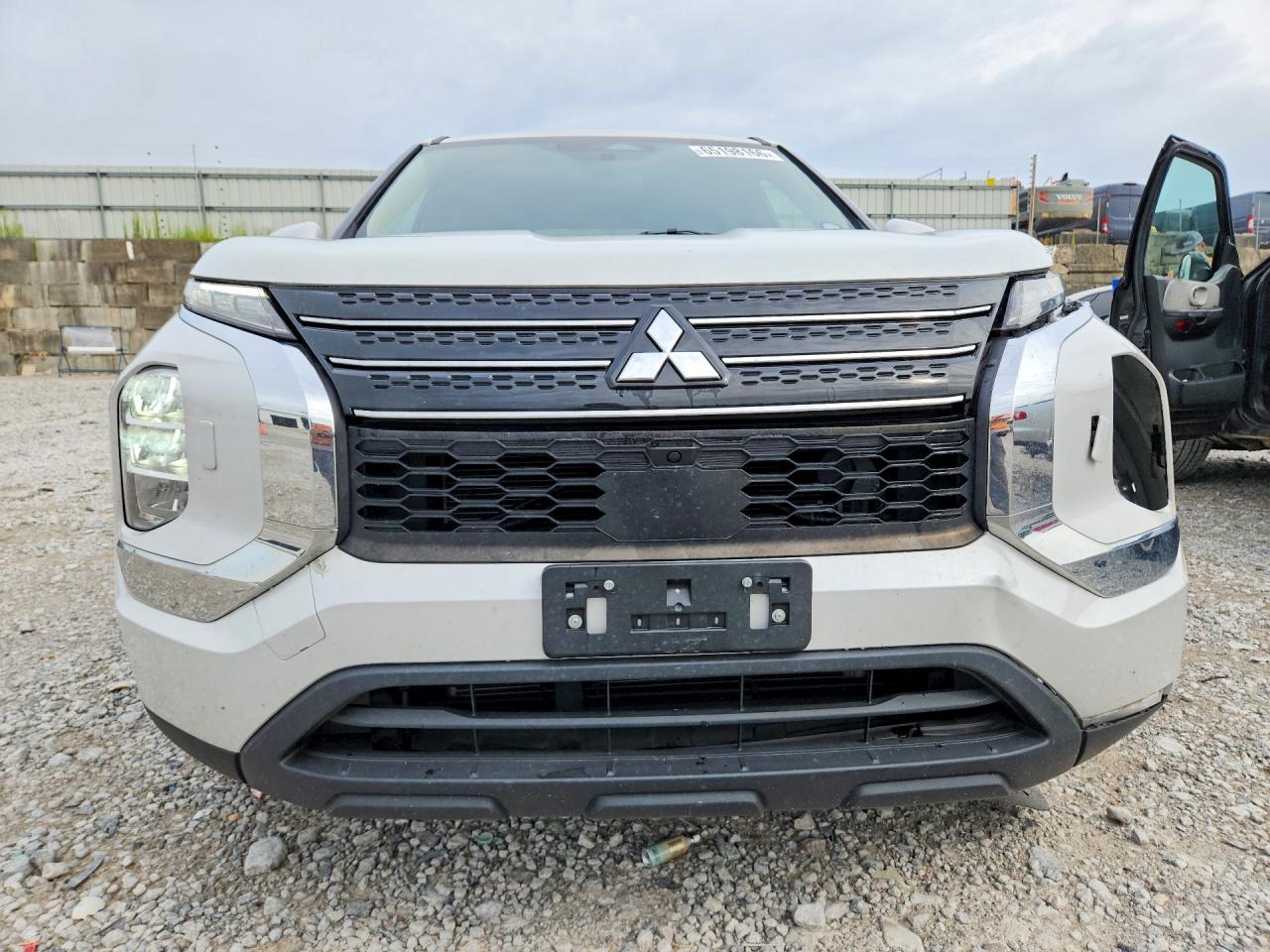 2022 Mitsubishi Outlander Es Белый vin: JA4J4TA81NZ018910