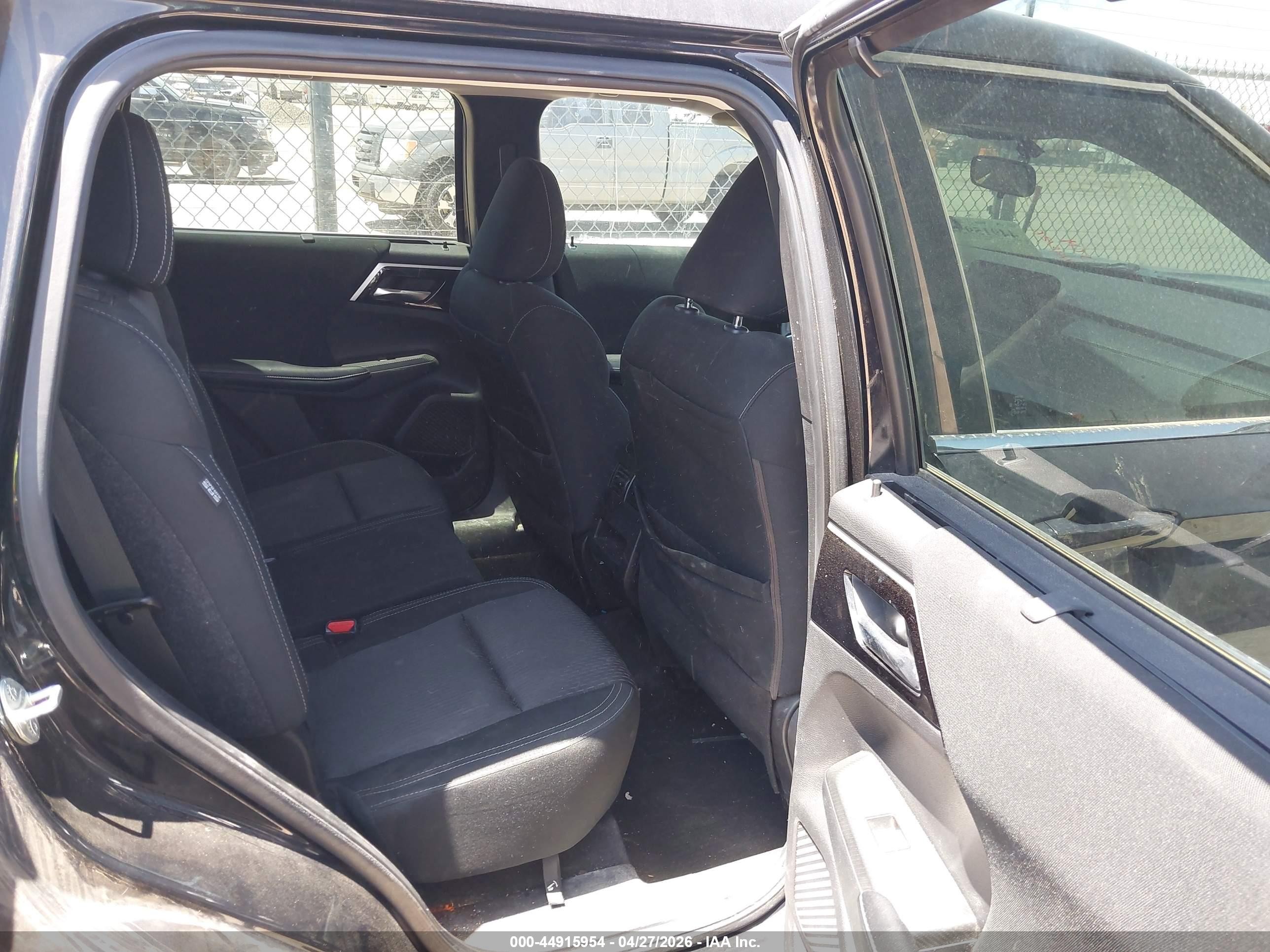 2022 Mitsubishi Outlander Es 2.5 S-awc Black vin: JA4J4TA89NZ041464