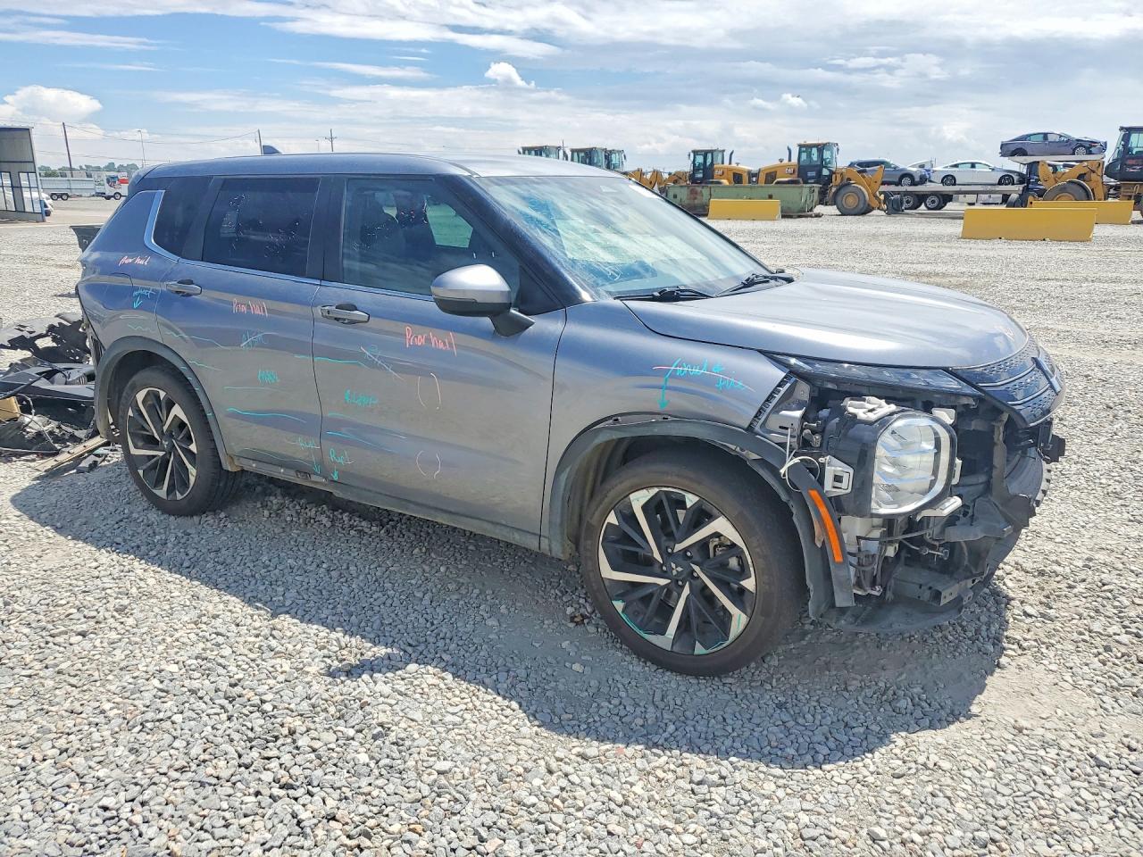 2023 Mitsubishi Outlander Se Silver vin: JA4J4UA82PZ030833