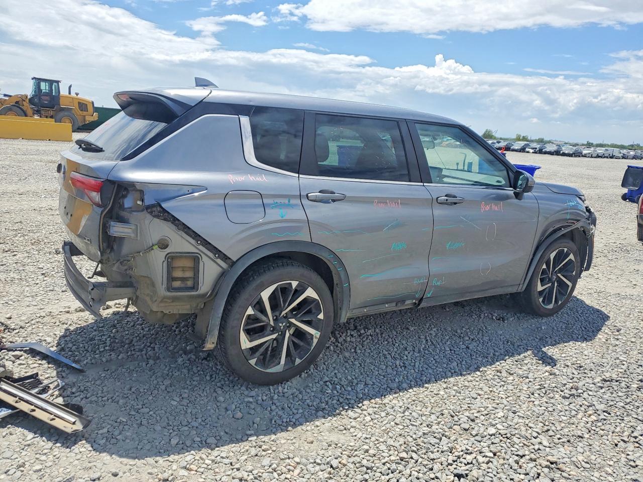 2023 Mitsubishi Outlander Se Silver vin: JA4J4UA82PZ030833