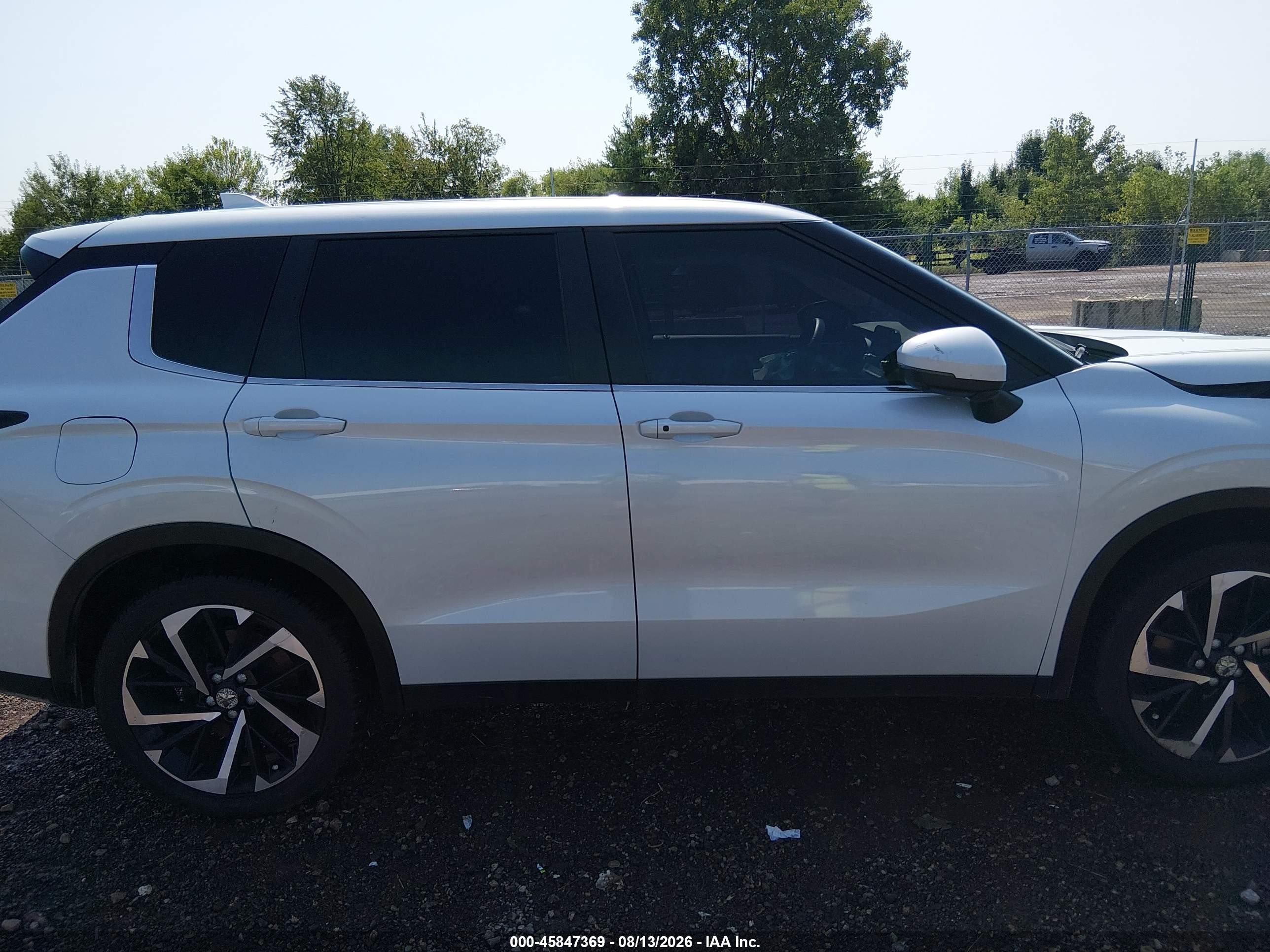 2023 Mitsubishi Outlander Se 2.5 S-awc White vin: JA4J4UA82PZ056980