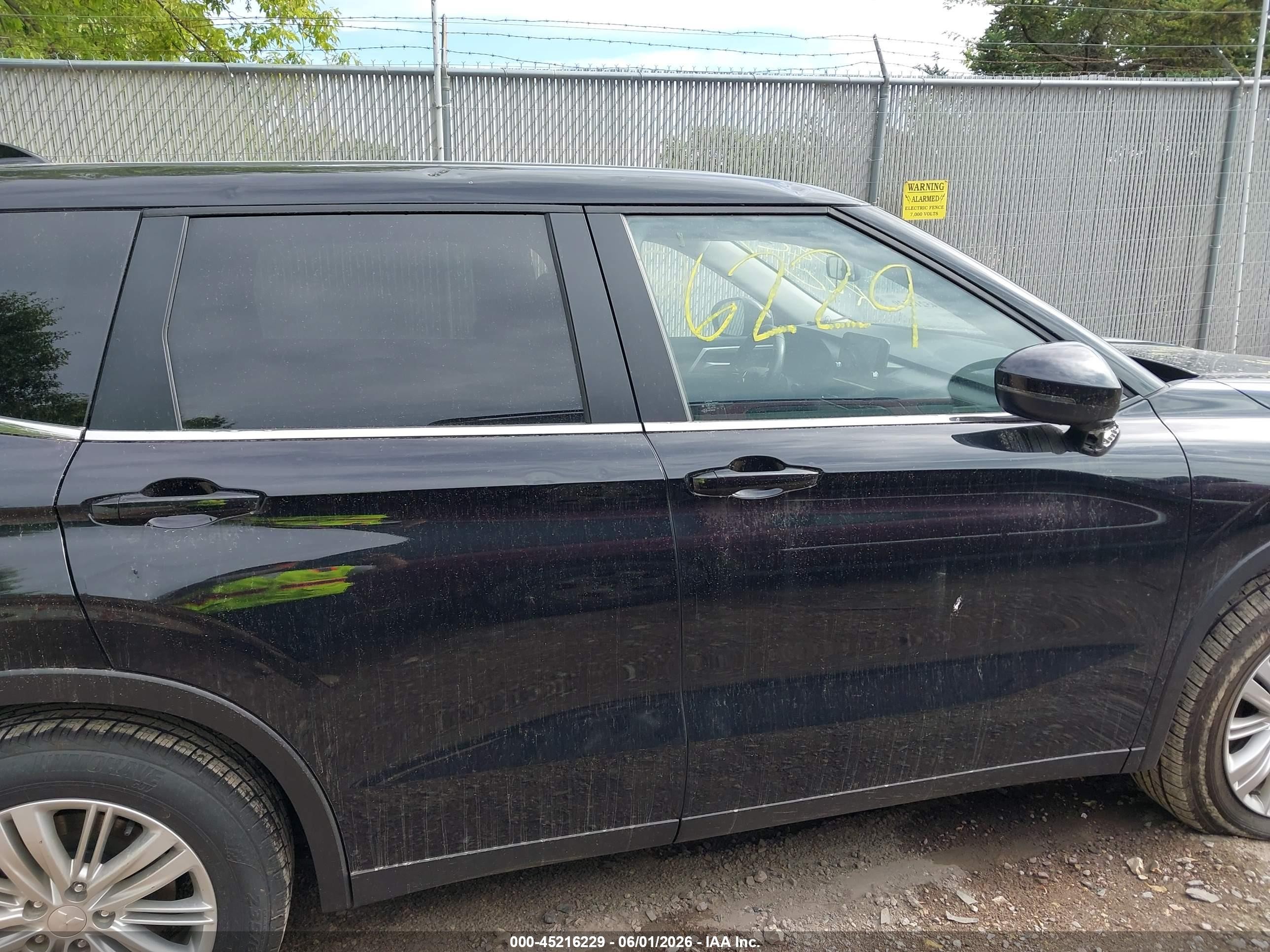2024 Mitsubishi Outlander Es 2.5 S-awc Черный vin: JA4J4UA8XRZ080110