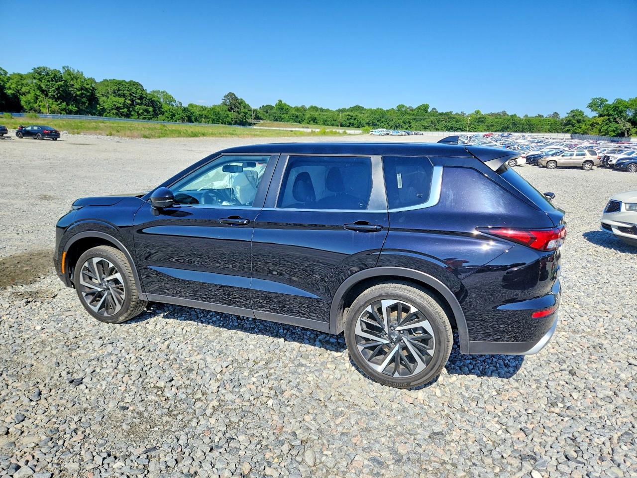 2024 Mitsubishi Outlander Se Черный vin: JA4J4VA80RZ062169