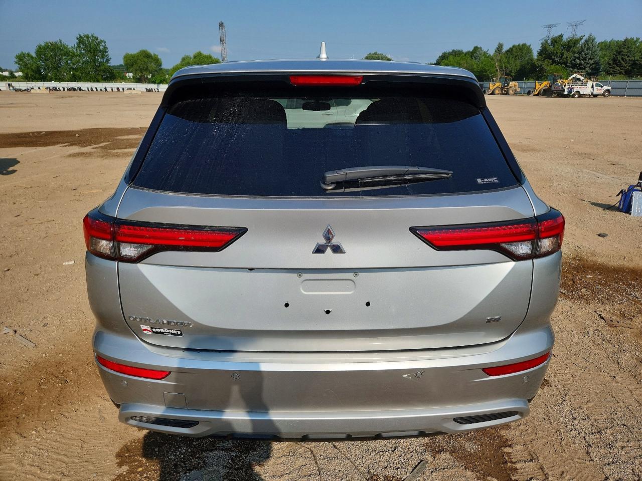 2024 Mitsubishi Outlander Se Silver vin: JA4J4VA82RZ056325