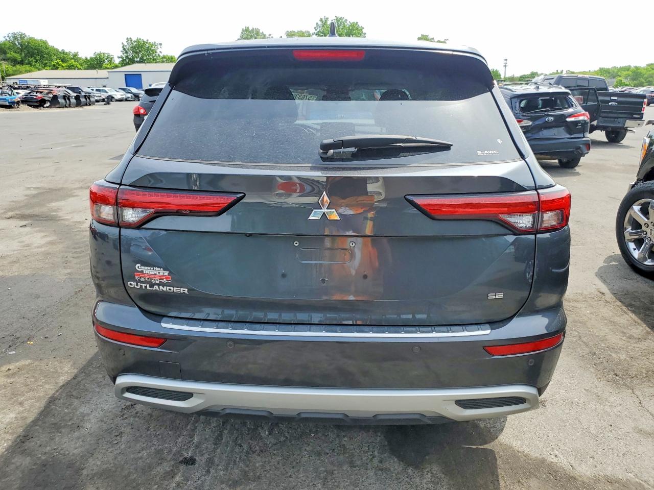 2024 Mitsubishi Outlander Se Черный vin: JA4J4VA89RZ082114
