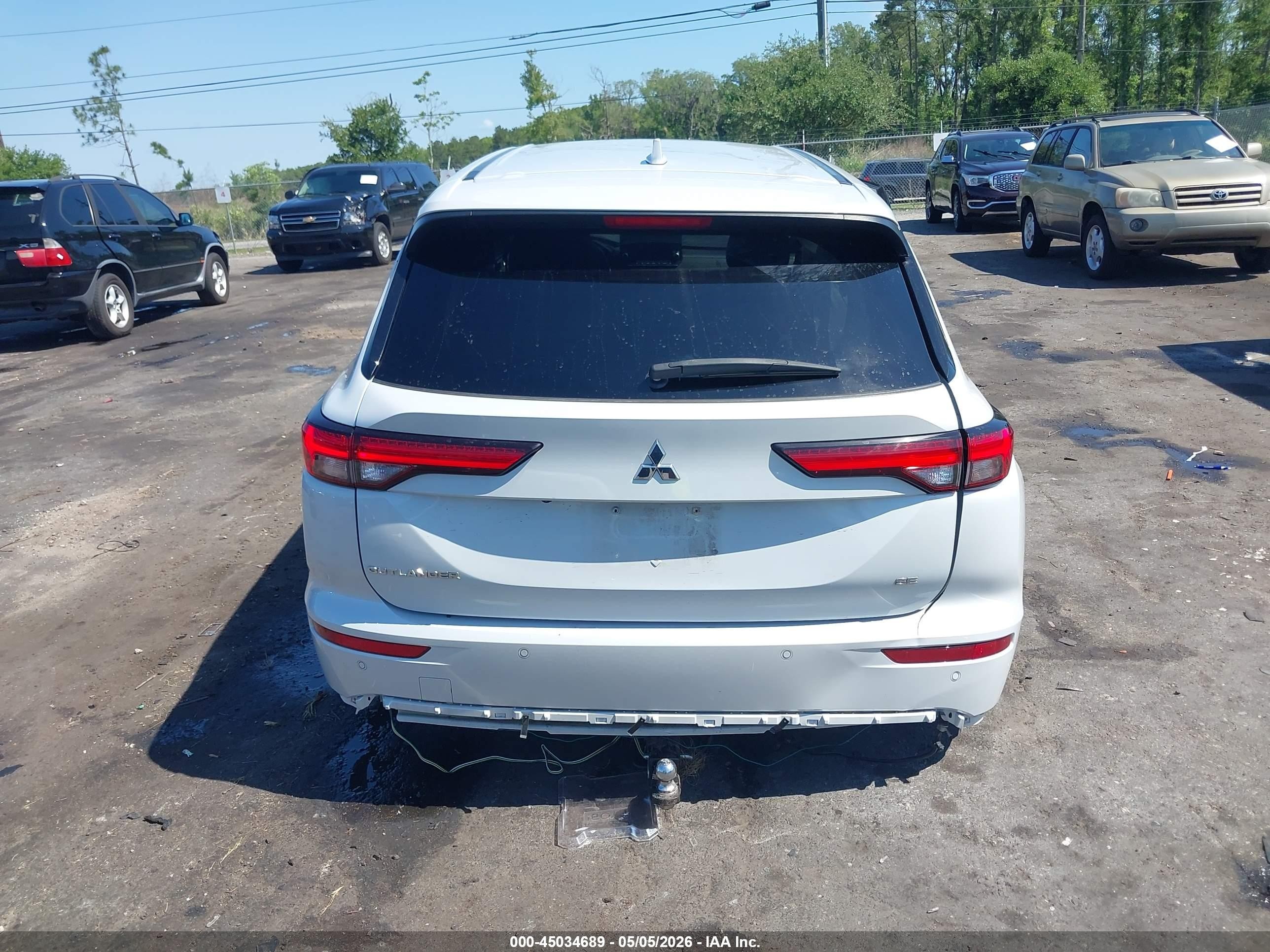 2024 Mitsubishi Outlander Se 2.5 S-awc/se Black Edition S-awc/se Black Edition W/pano Roof S-awc/se Ralliart S-awc Белый vin: JA4J4VA8XRZ031981