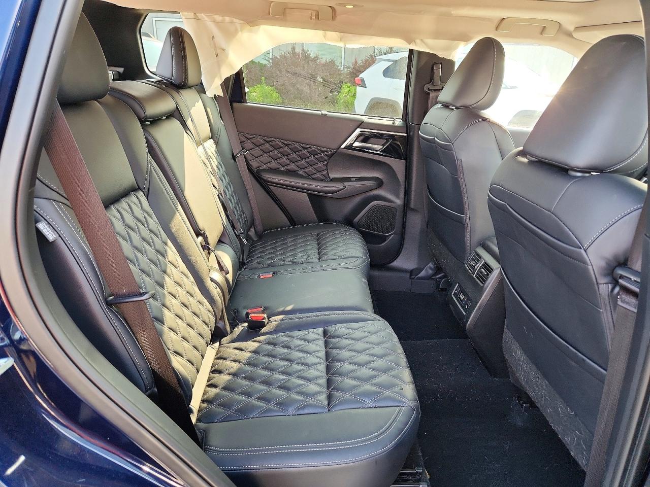 2024 Mitsubishi Outlander Sel Blue vin: JA4J4WA86RZ077975