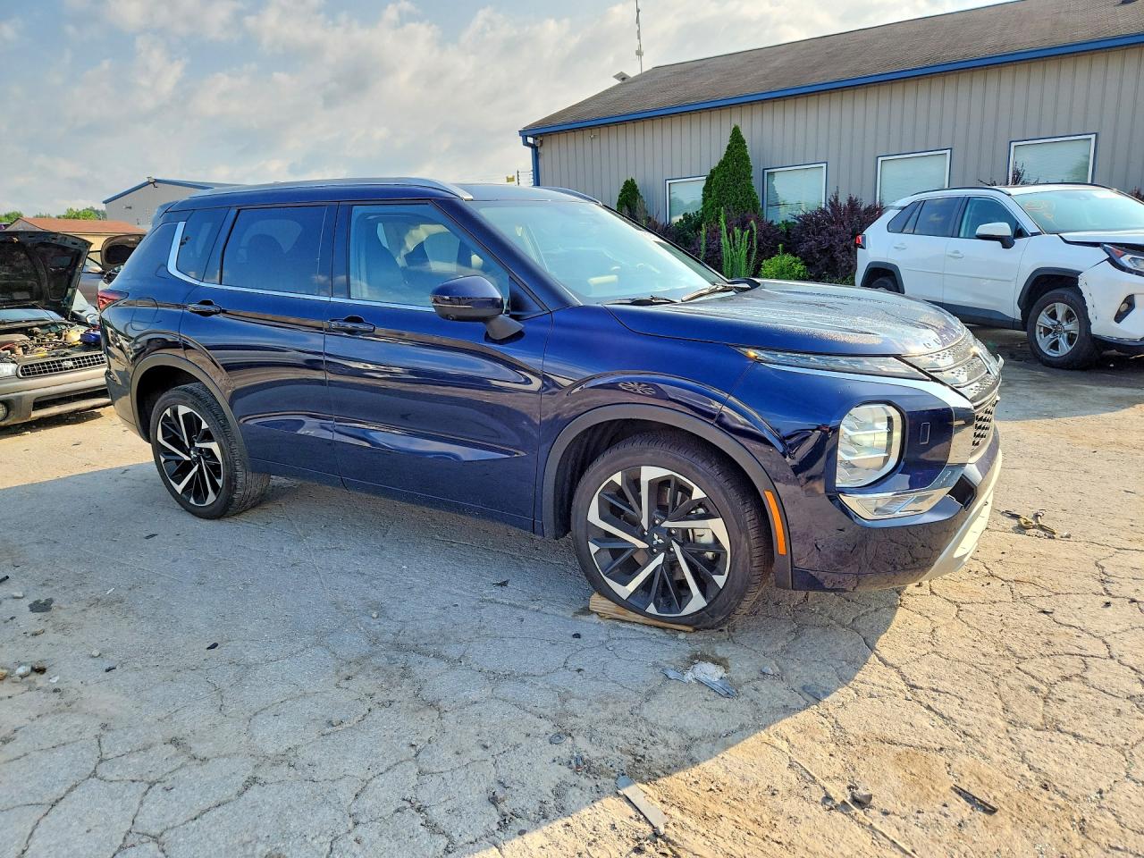 2024 Mitsubishi Outlander Sel Blue vin: JA4J4WA86RZ077975