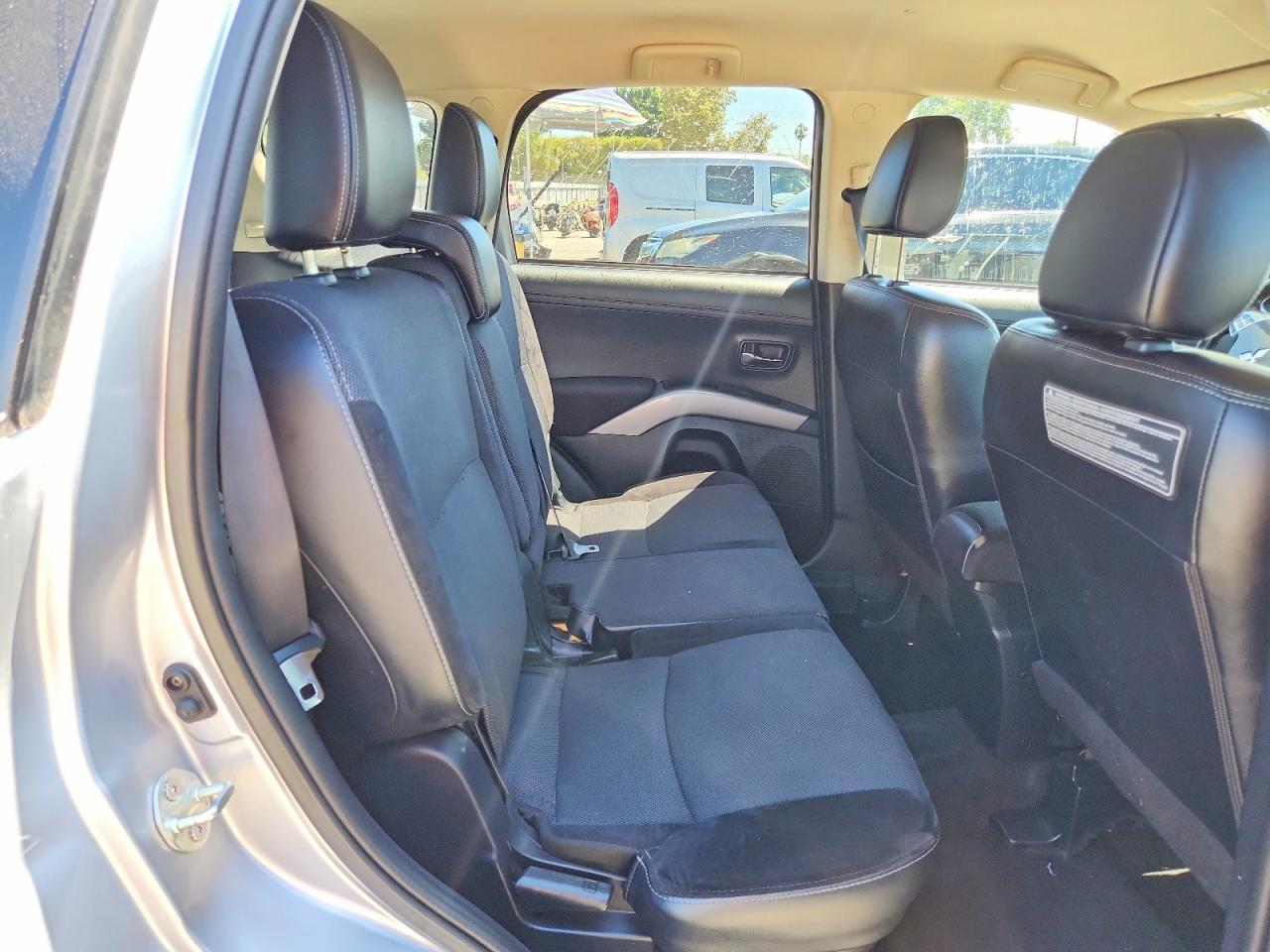2013 Mitsubishi Outlander Gt Silver vin: JA4JS4AX2DU001113