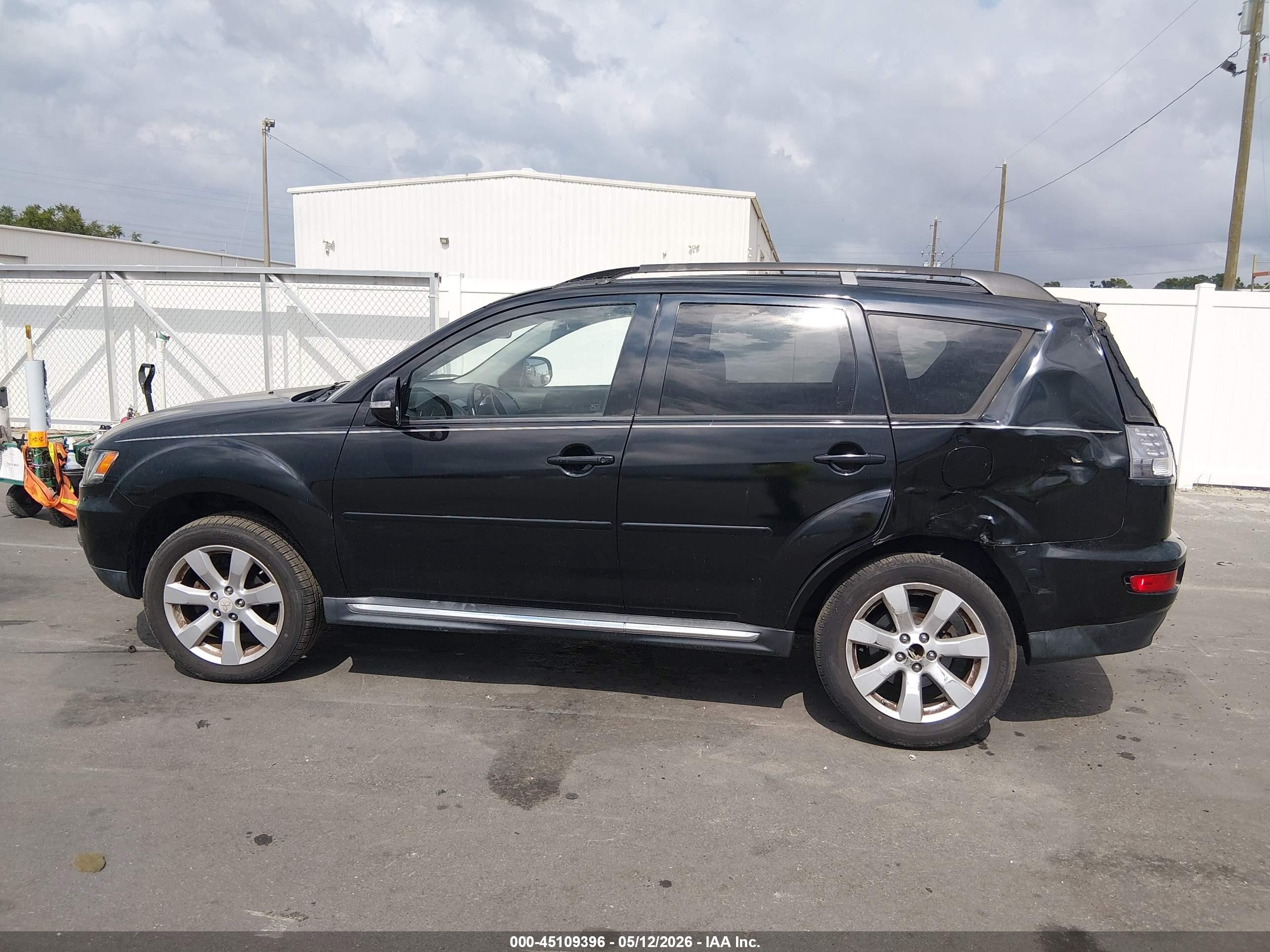 2010 Mitsubishi Outlander Xls Black vin: JA4JS4AXXAZ011810