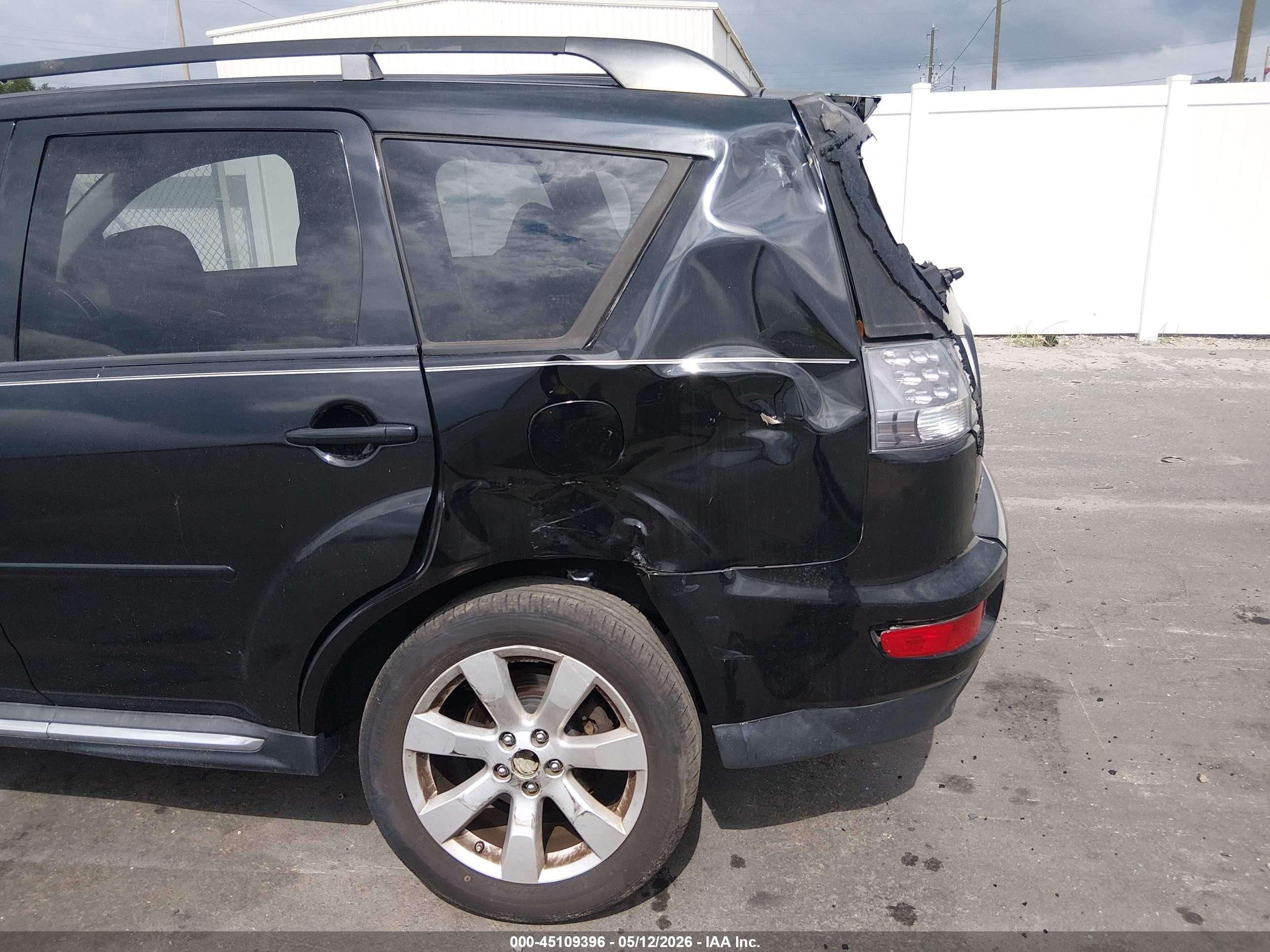 2010 Mitsubishi Outlander Xls Black vin: JA4JS4AXXAZ011810
