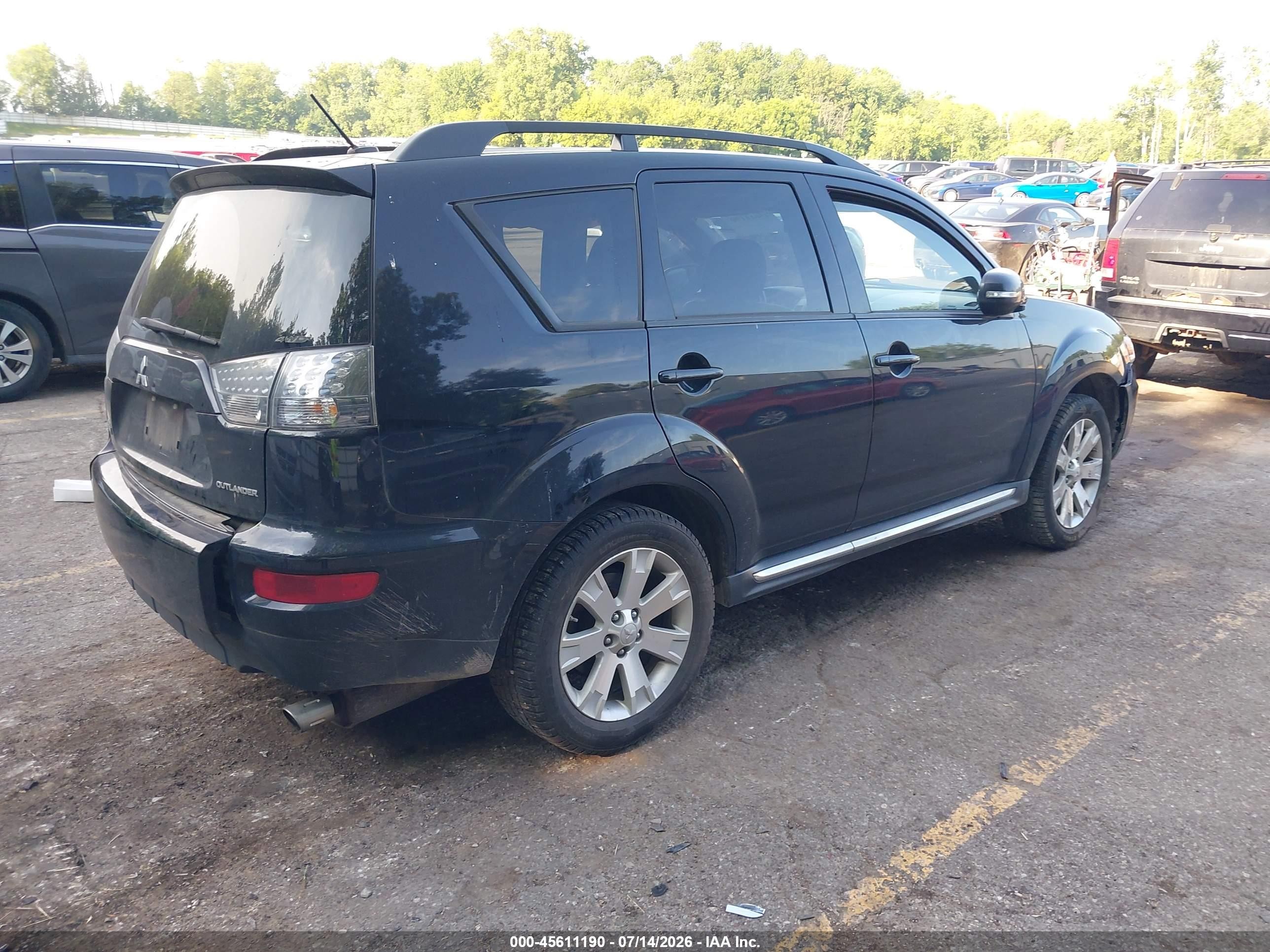 2011 Mitsubishi Outlander Se Black vin: JA4JT3AW0BU008203