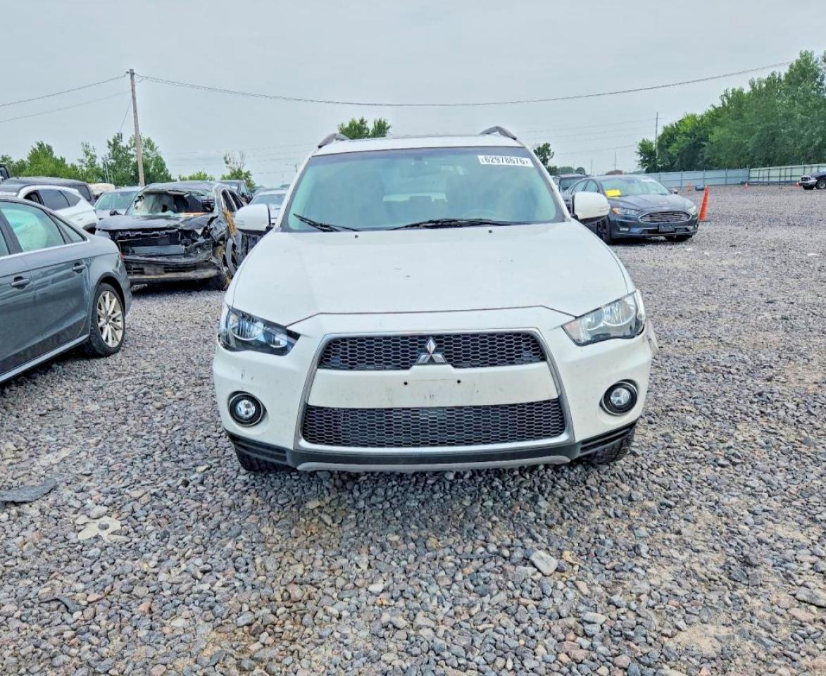 2011 Mitsubishi Outlander Se Белый vin: JA4JT3AW2BU042269