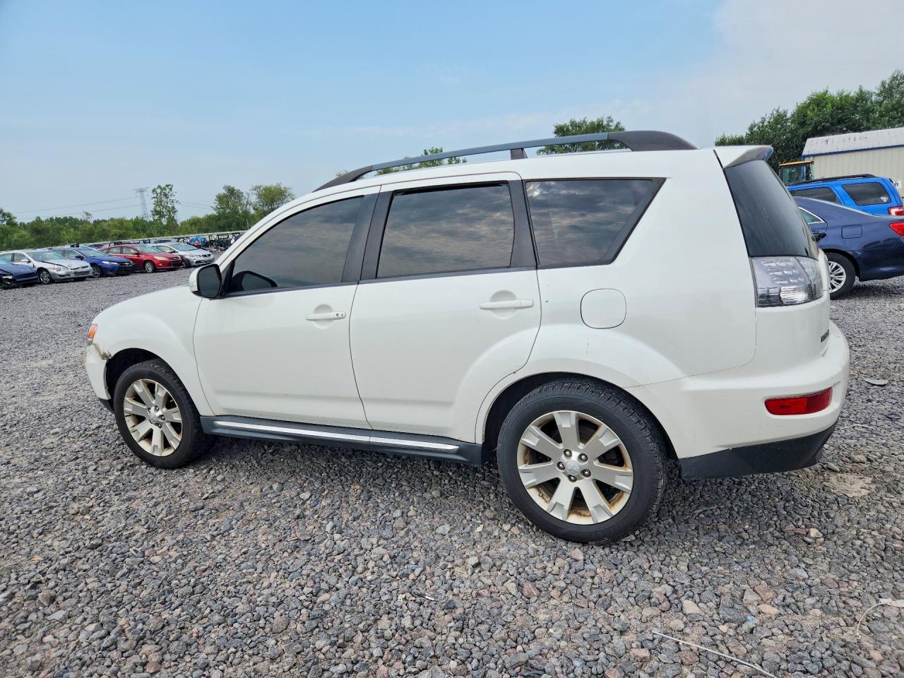 2011 Mitsubishi Outlander Se Белый vin: JA4JT3AW2BU042269