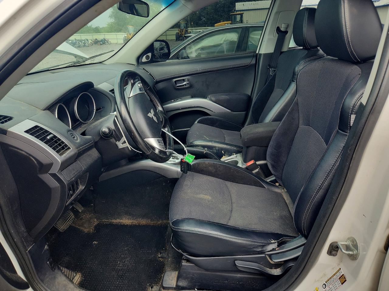2011 Mitsubishi Outlander Se Белый vin: JA4JT3AW2BU042269
