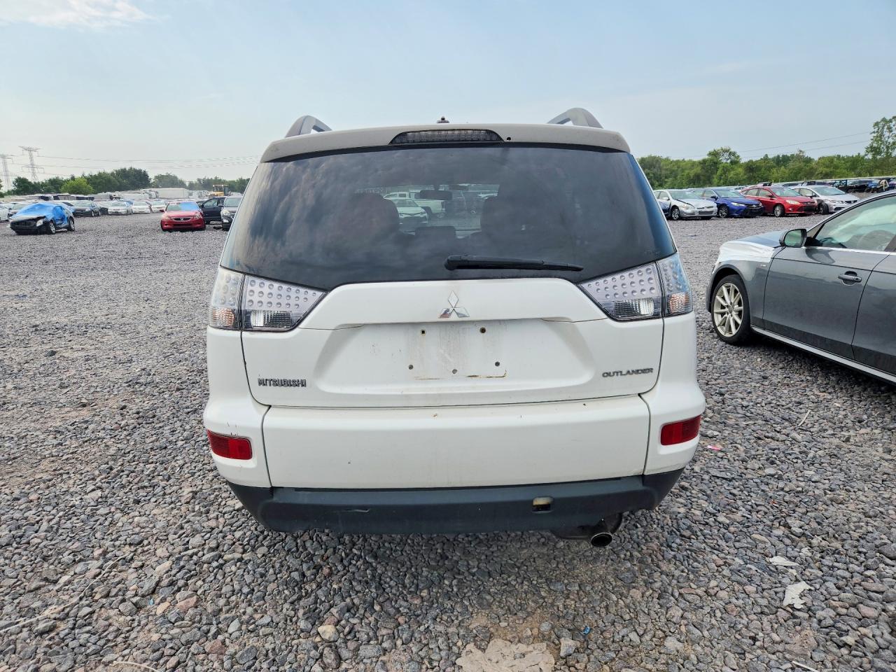 2011 Mitsubishi Outlander Se Белый vin: JA4JT3AW2BU042269
