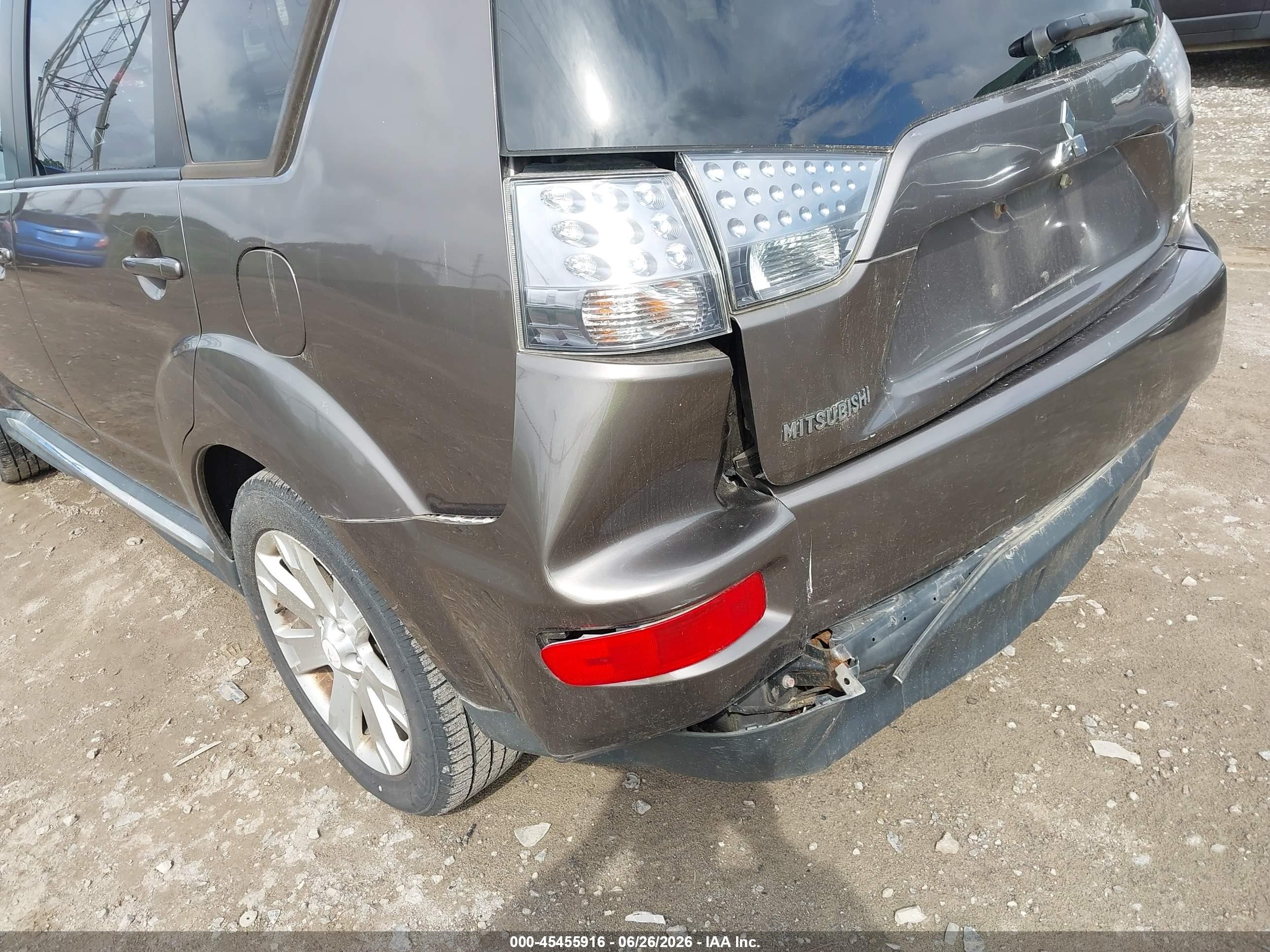 2011 Mitsubishi Outlander Se Brown vin: JA4JT3AW3BU037761
