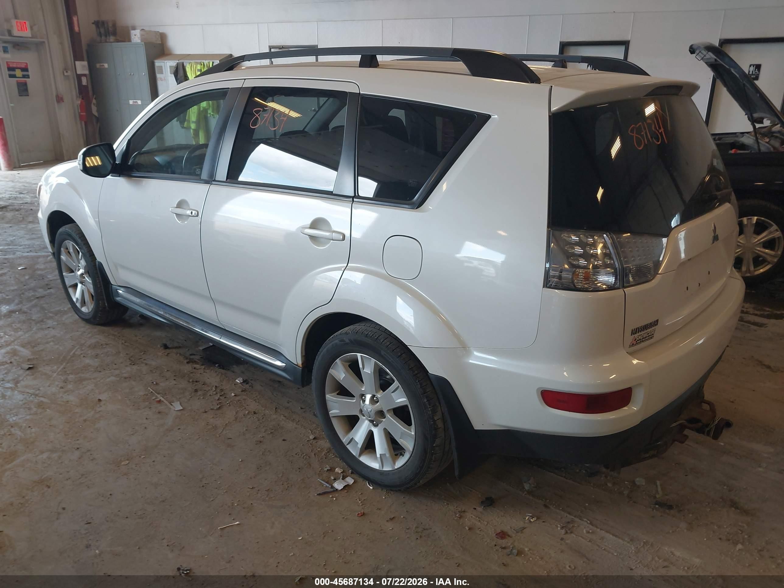 2011 Mitsubishi Outlander Se White vin: JA4JT3AW5BU036952