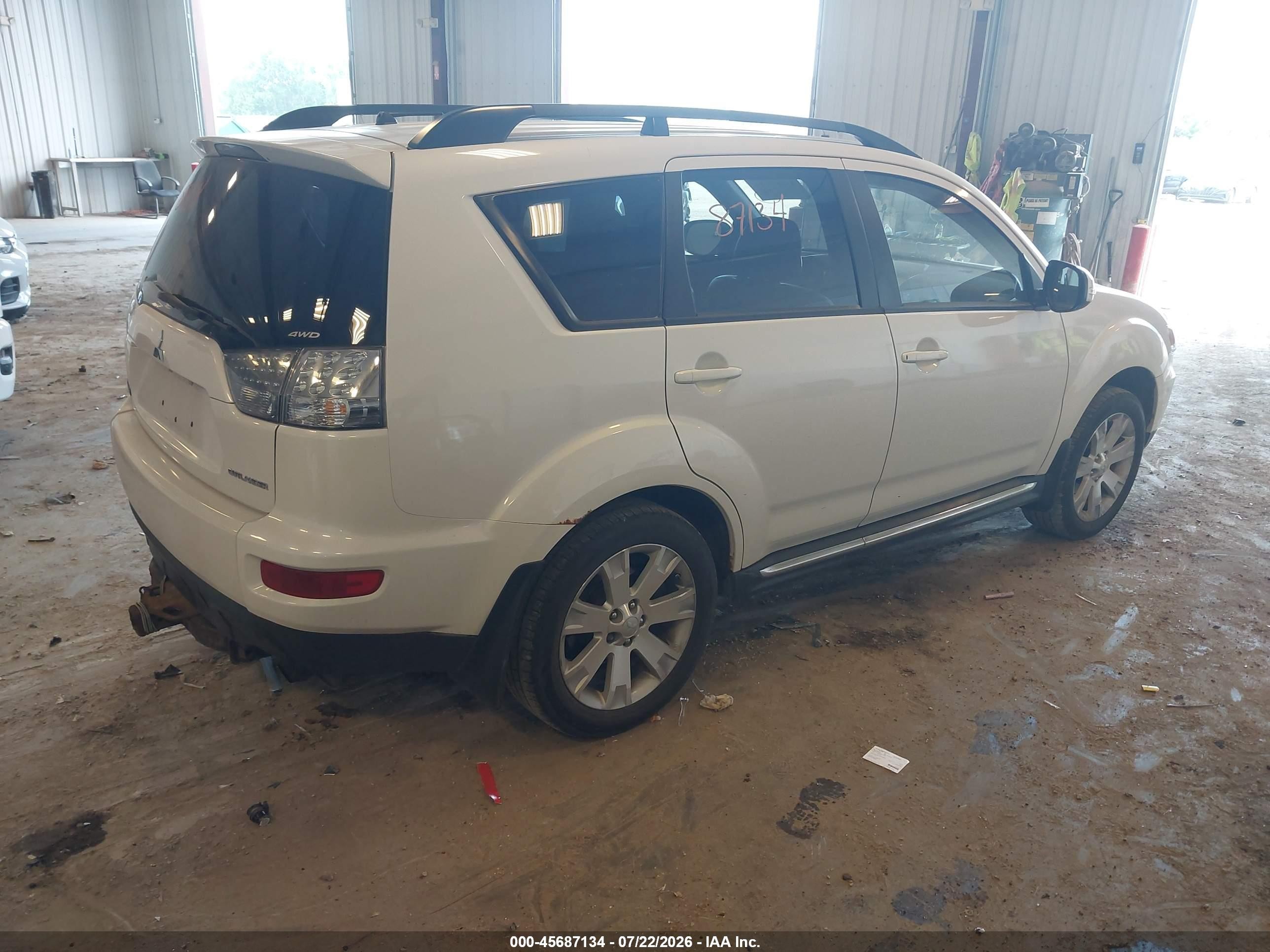 2011 Mitsubishi Outlander Se White vin: JA4JT3AW5BU036952