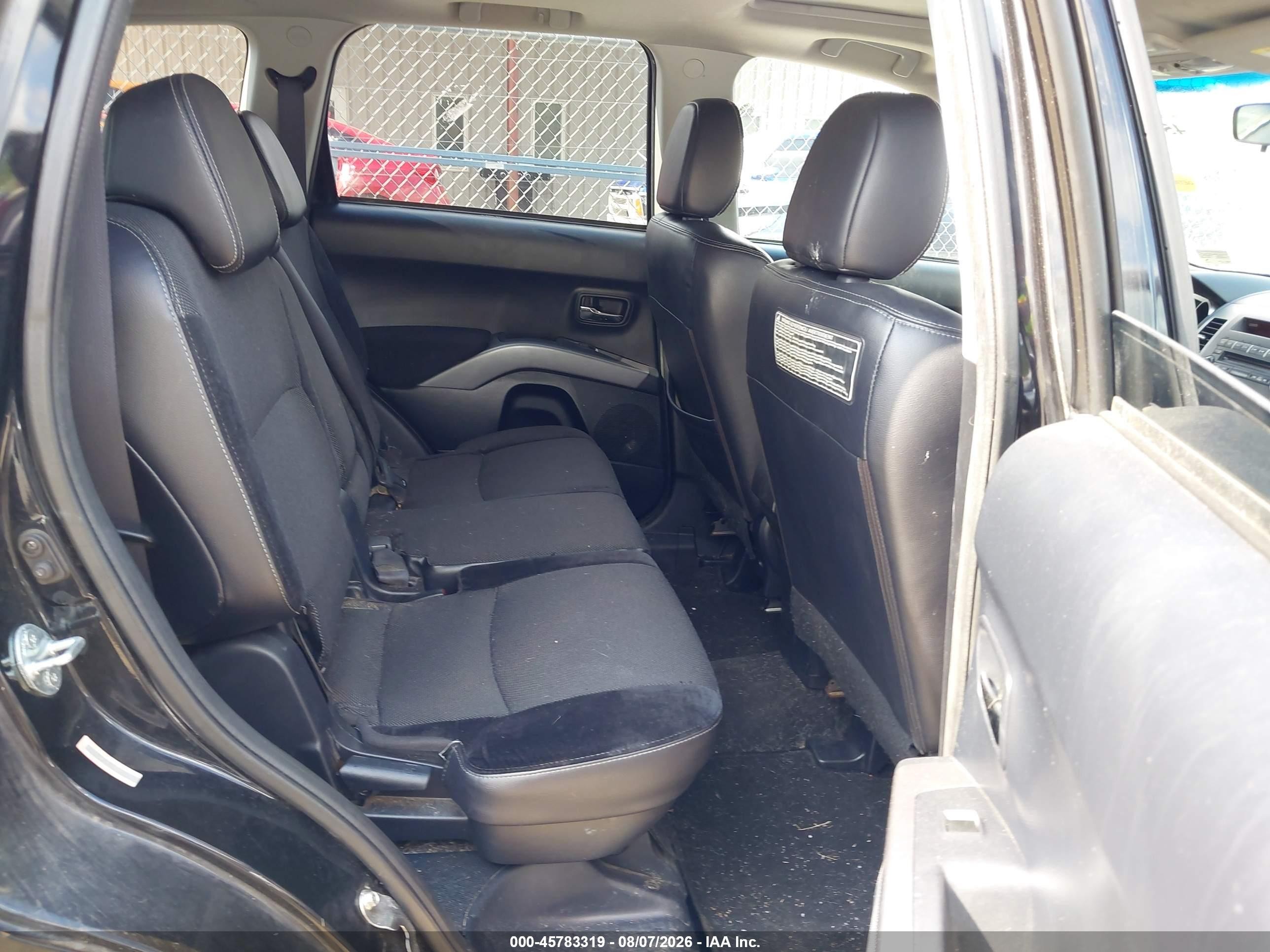 2010 Mitsubishi Outlander Se Black vin: JA4JT3AWXAZ016357