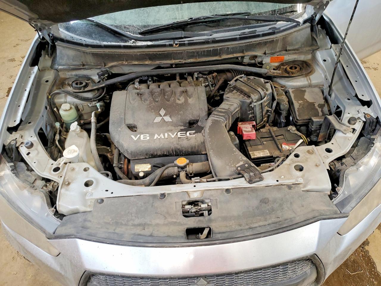 2010 Mitsubishi Outlander Xls Silver vin: JA4JT3AX1AZ604429