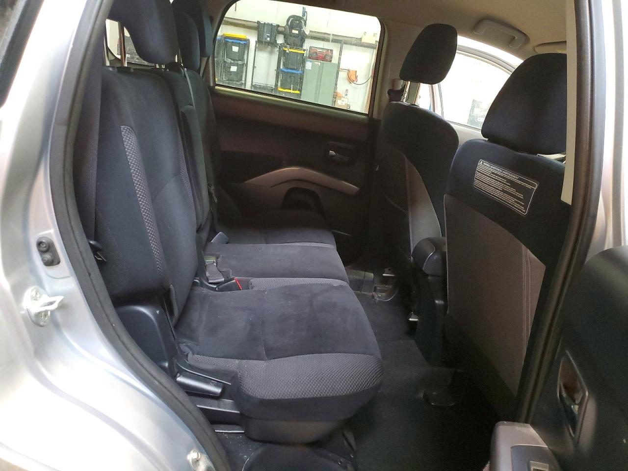 2010 Mitsubishi Outlander Xls Silver vin: JA4JT3AX1AZ604429