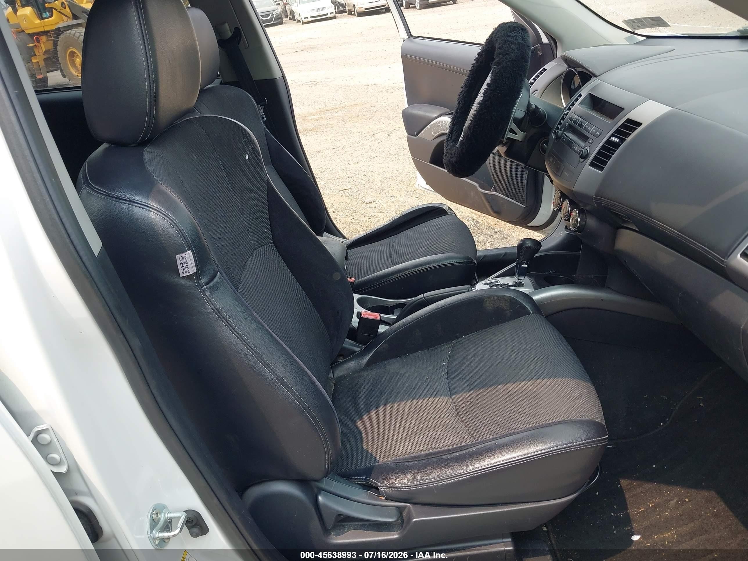 2010 Mitsubishi Outlander Xls White vin: JA4JT4AX2AZ009837