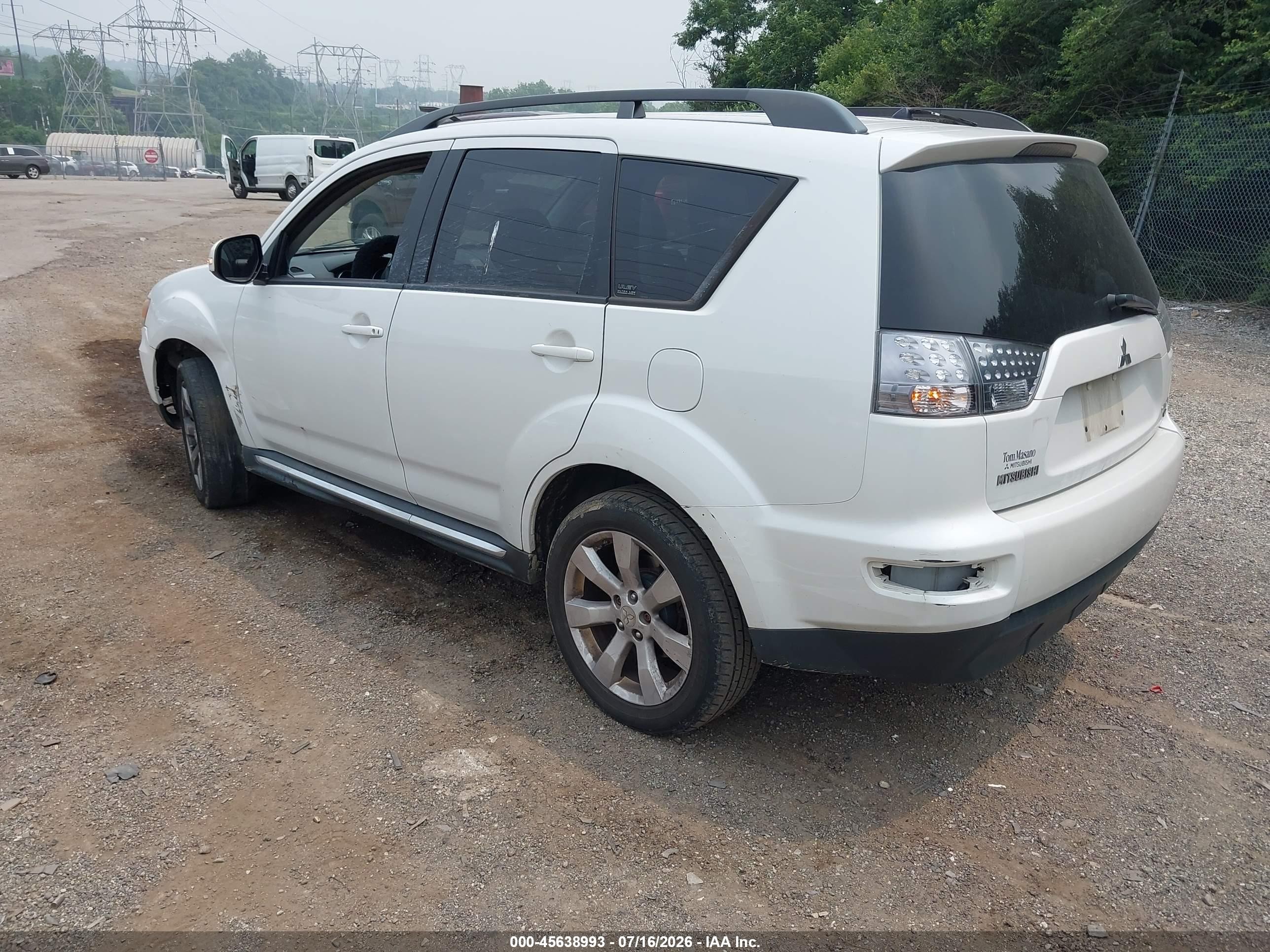 2010 Mitsubishi Outlander Xls White vin: JA4JT4AX2AZ009837