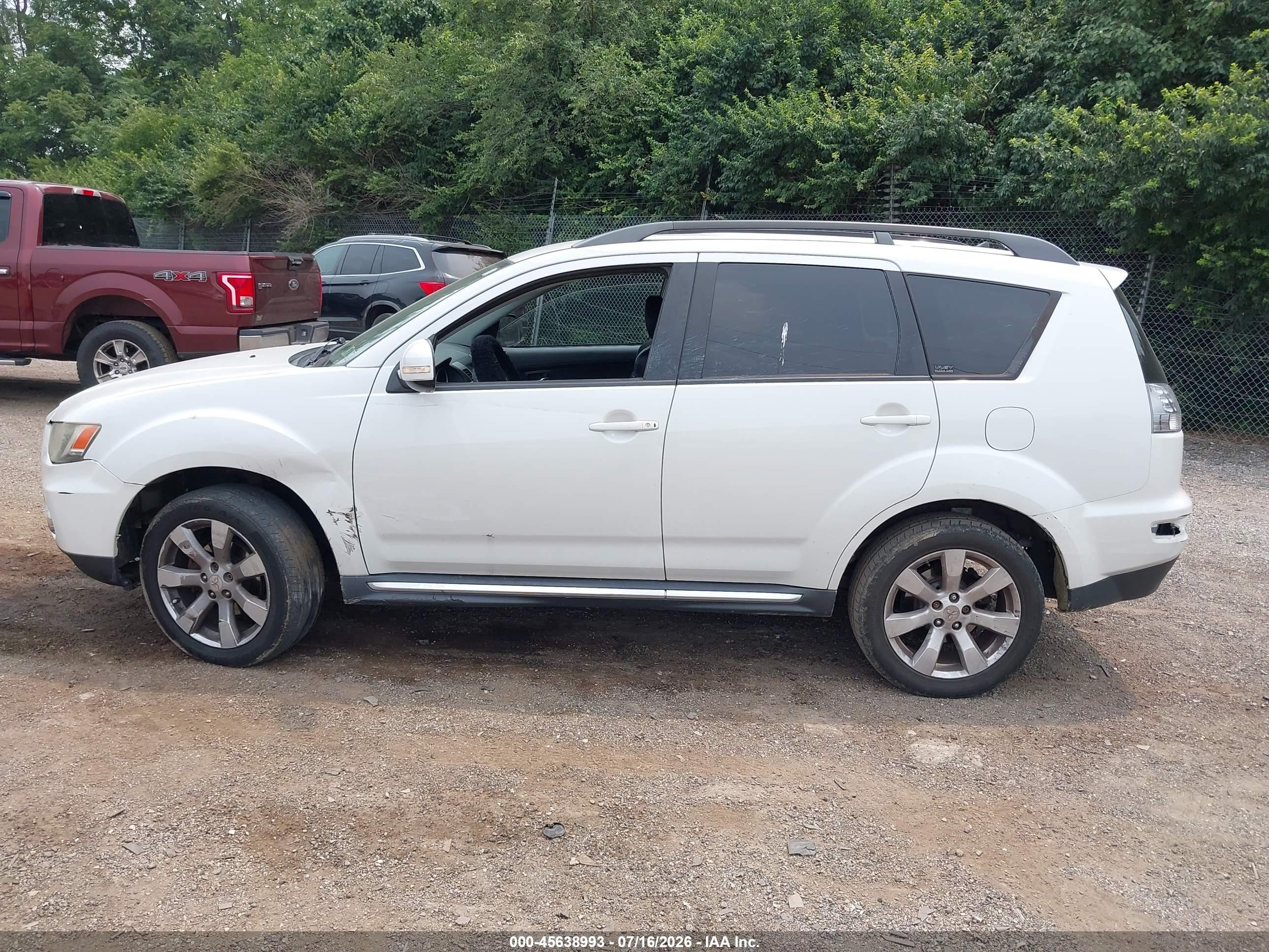 2010 Mitsubishi Outlander Xls White vin: JA4JT4AX2AZ009837
