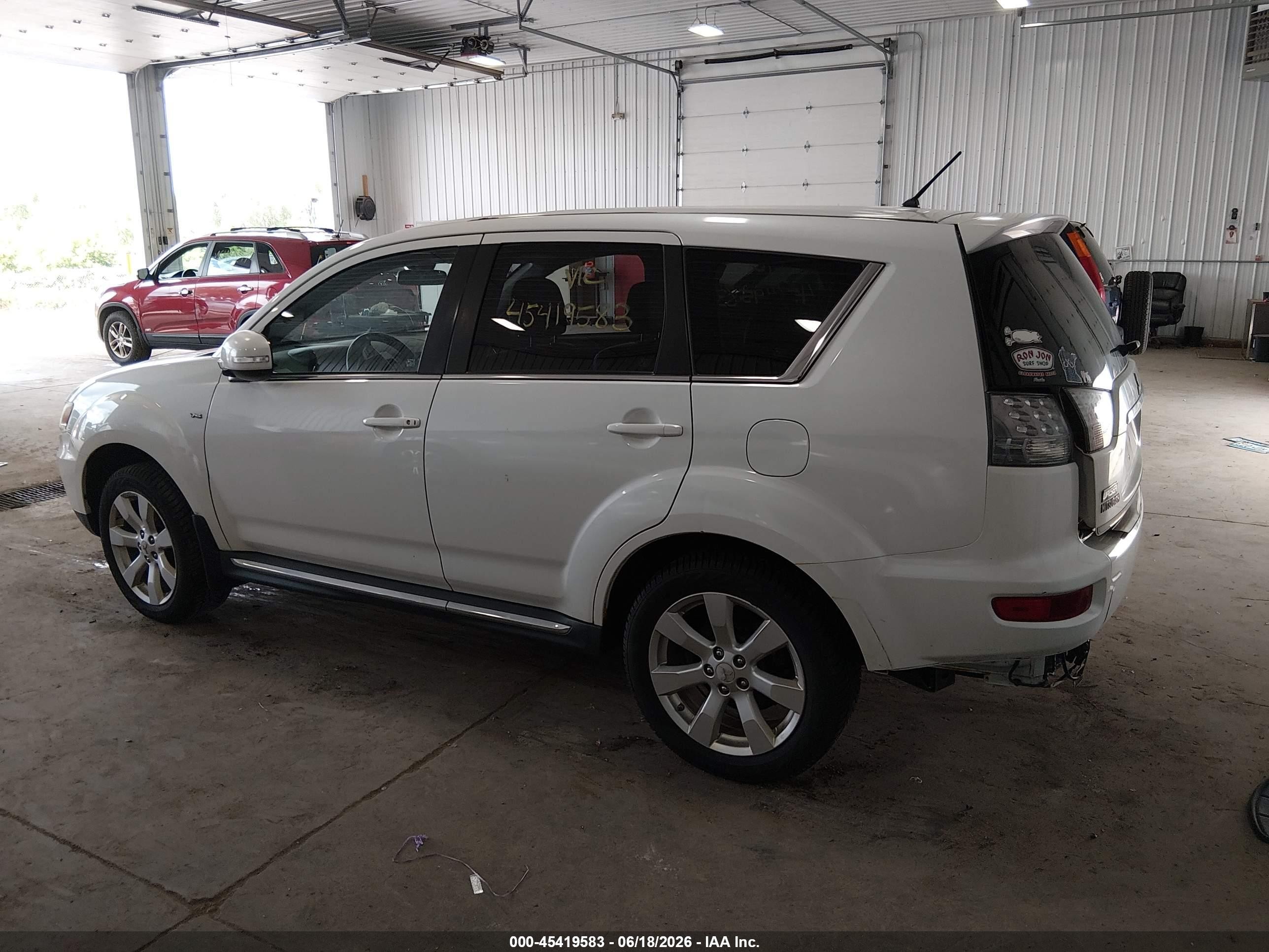 2011 Mitsubishi Outlander Gt White vin: JA4JT5AX2BU025248