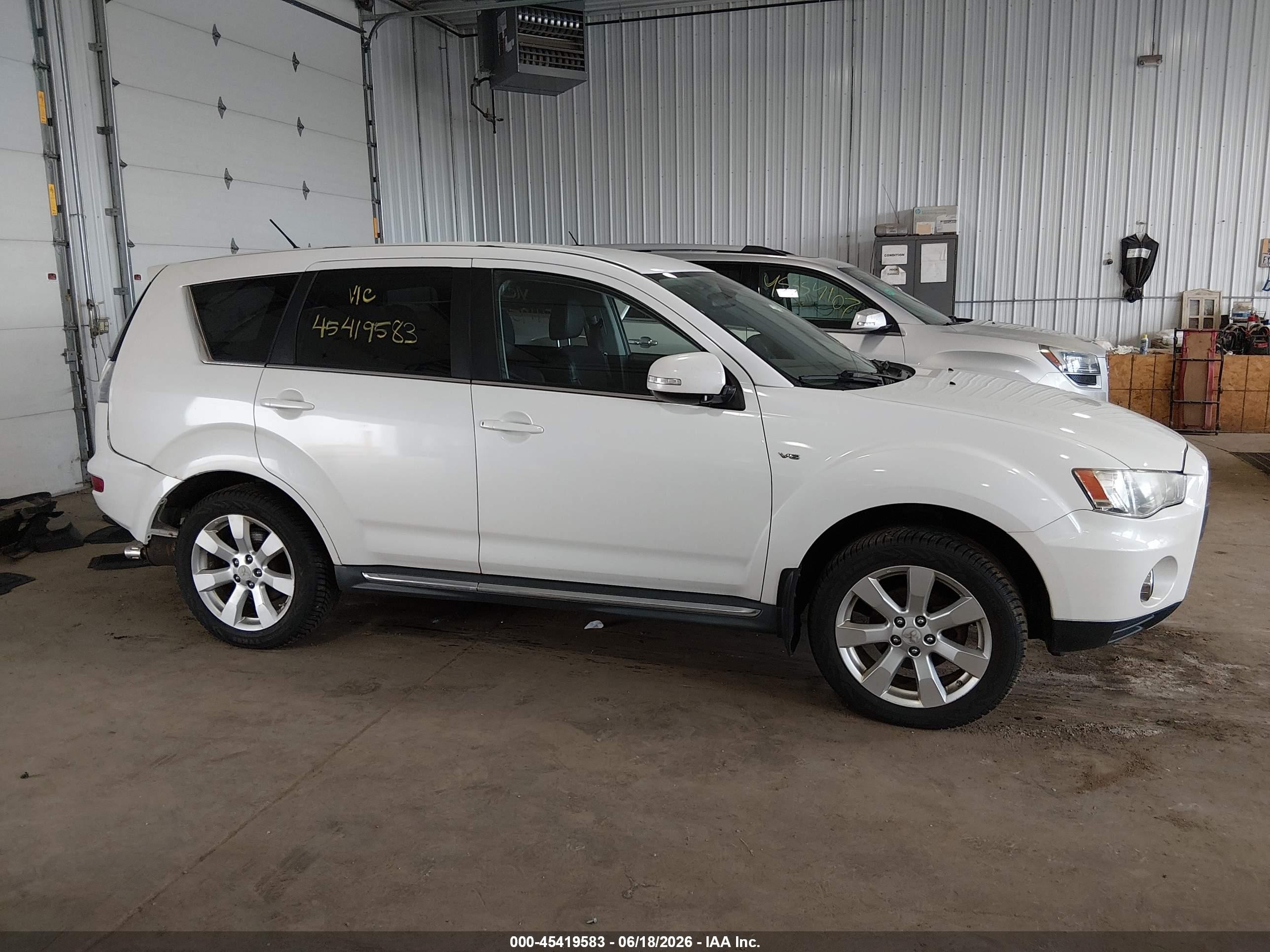2011 Mitsubishi Outlander Gt White vin: JA4JT5AX2BU025248