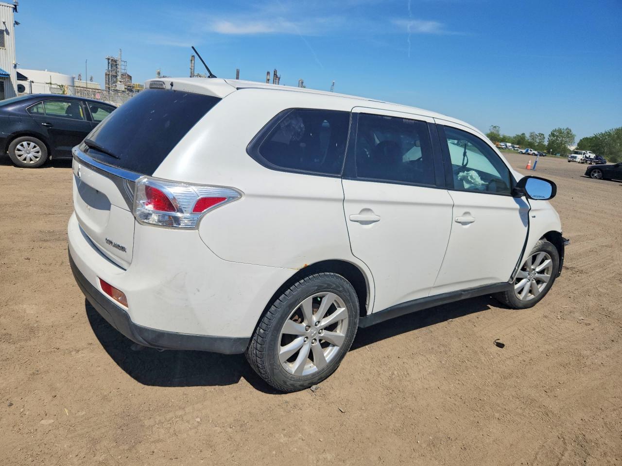 2014 Mitsubishi Outlander Se White vin: JA4JZ3AX6EZ601840