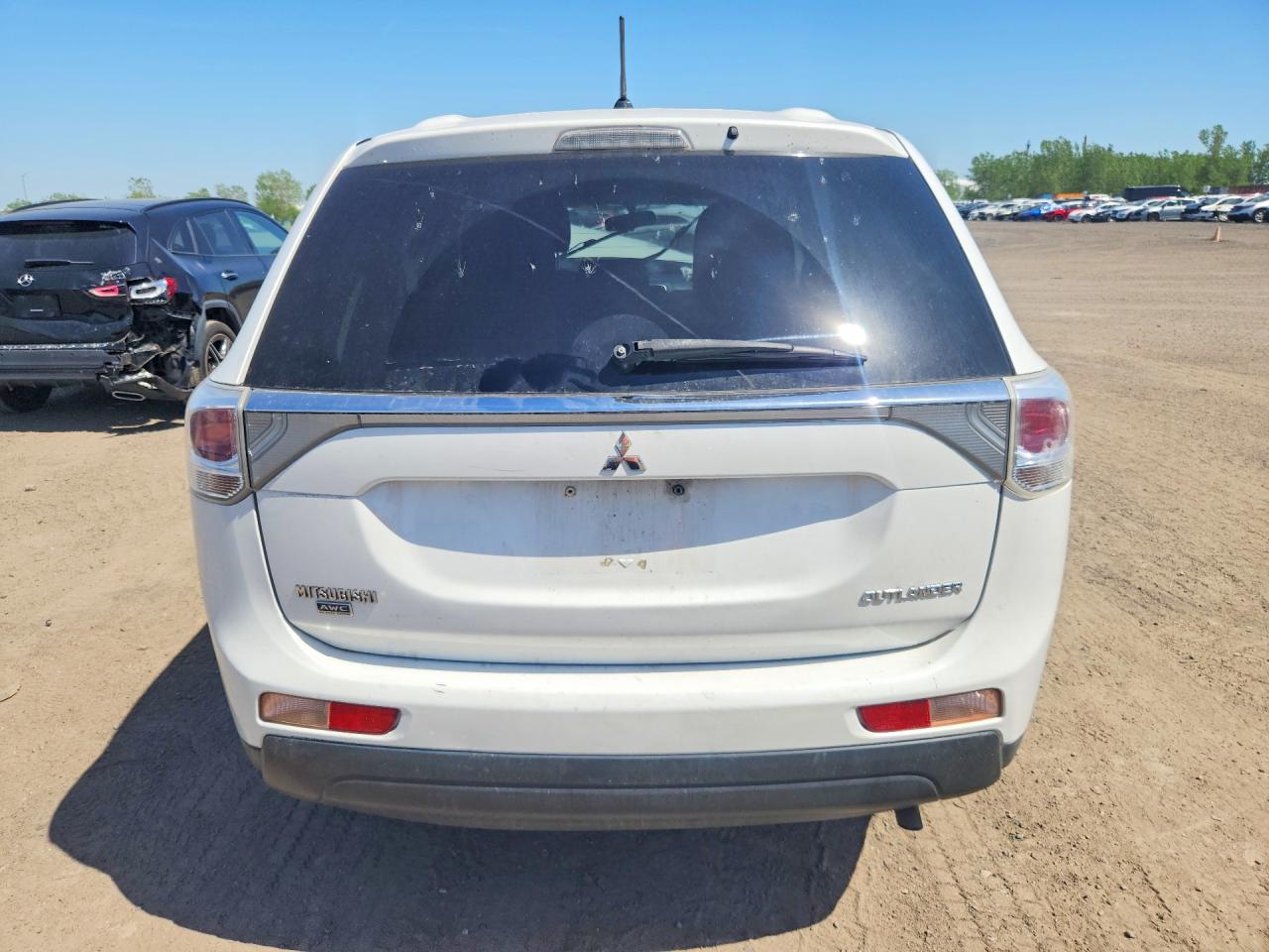 2014 Mitsubishi Outlander Se White vin: JA4JZ3AX6EZ601840
