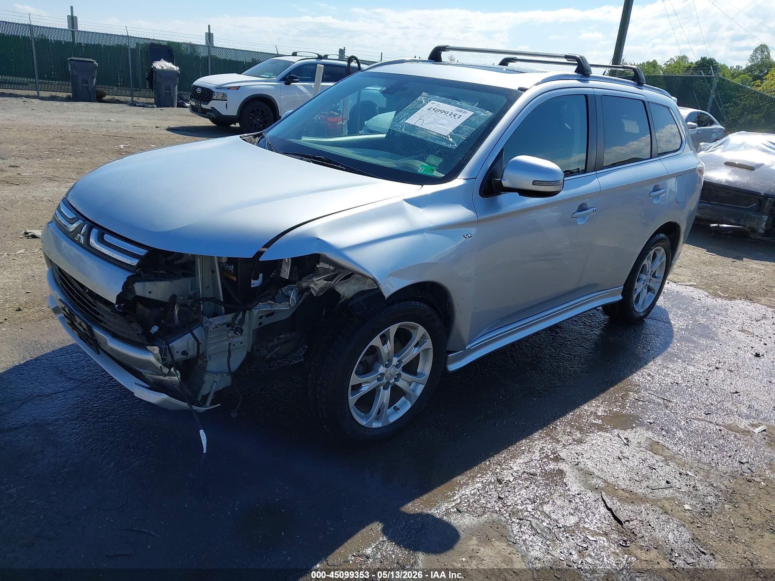 2014 Mitsubishi Outlander Gt Silver vin: JA4JZ4AX1EZ003015