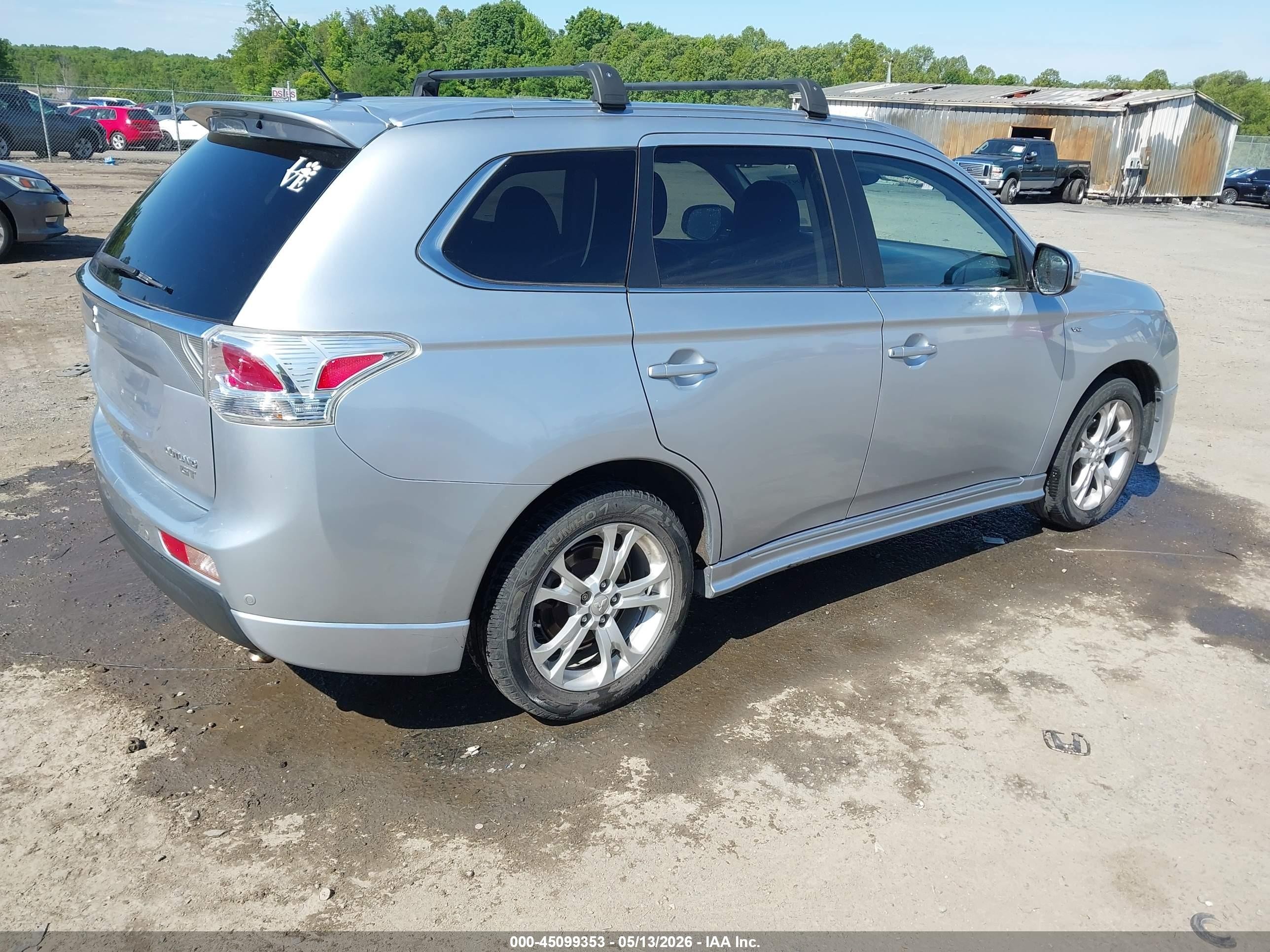 2014 Mitsubishi Outlander Gt Silver vin: JA4JZ4AX1EZ003015