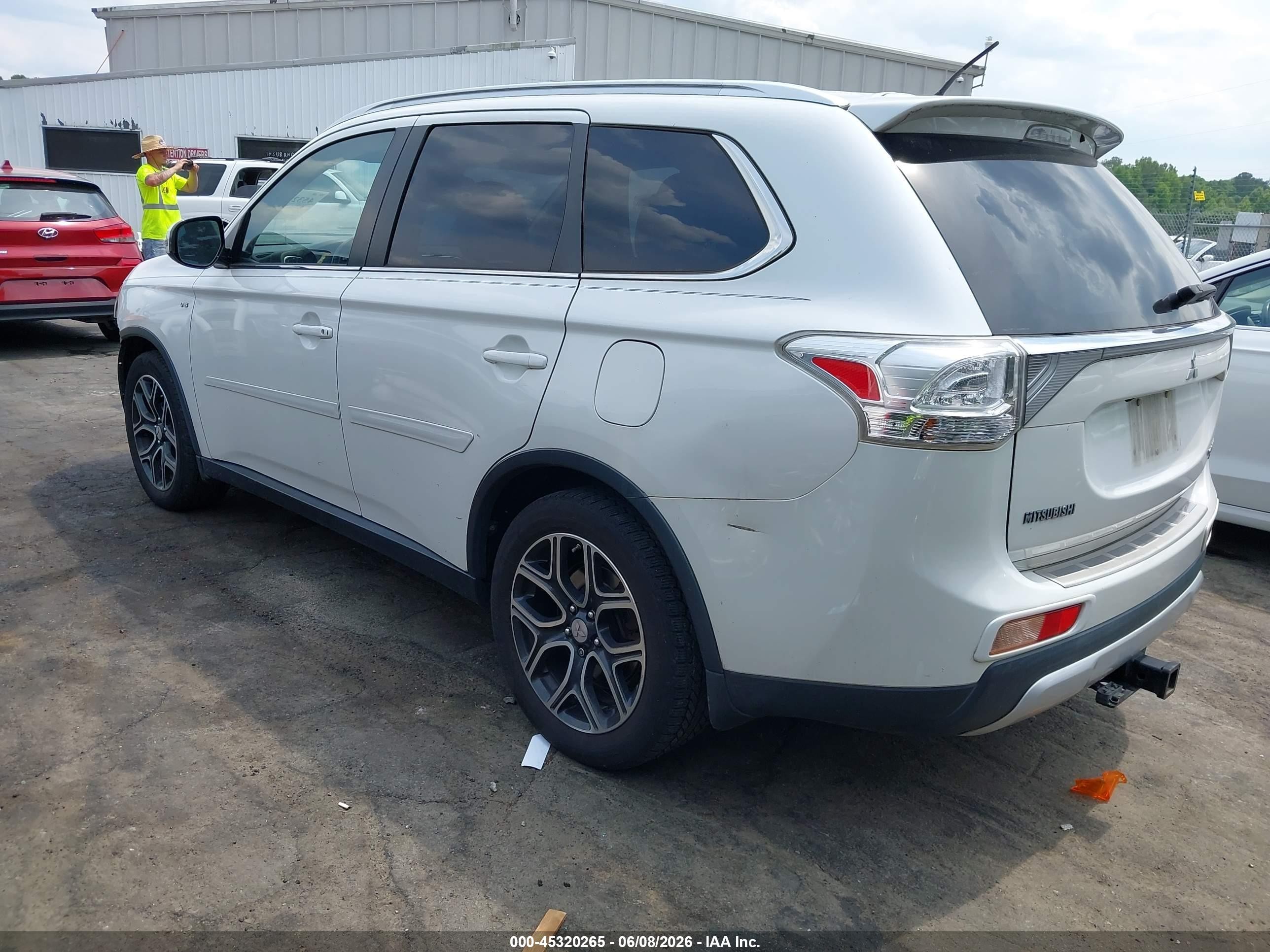 2015 Mitsubishi Outlander Gt White vin: JA4JZ4AX1FZ007065