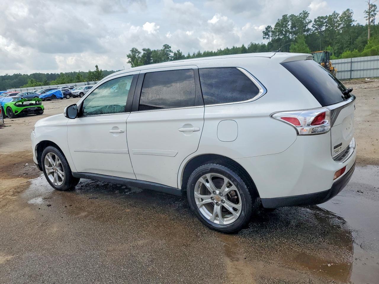 2014 Mitsubishi Outlander Gt White vin: JA4JZ4AX6EZ010414